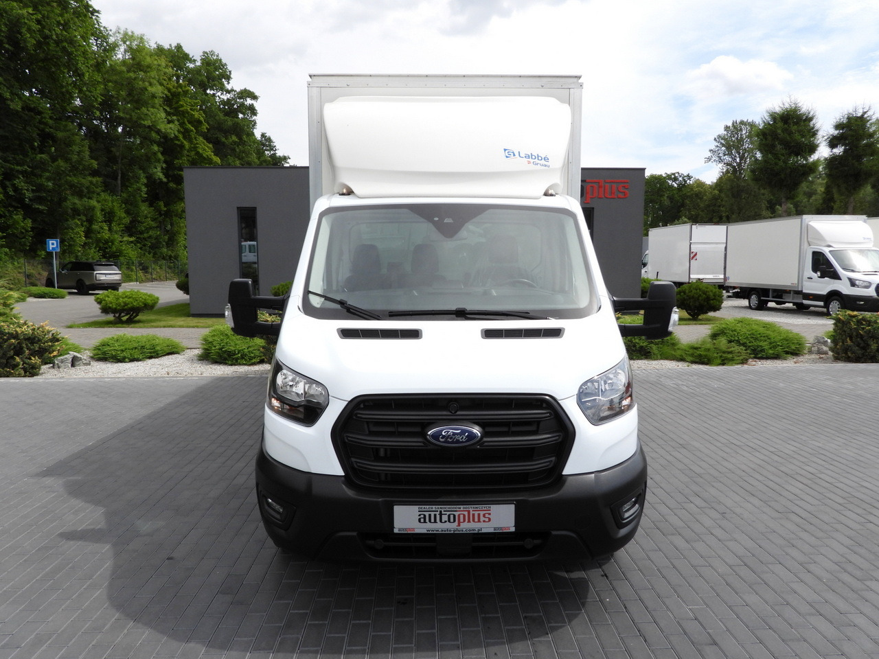 FORD TRANSIT BOX 8 PALLETS CRUISE CONTROL AIR CONDITIONING 130HP - Varebil med skap: bilde 5 FORD TRANSIT BOX 8 PALLETS CRUISE CONTROL AIR CONDITIONING 130HP - Varebil med skap: bilde 5