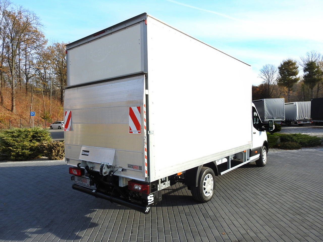 FORD TRANSIT BOX LIFT 8 PALLETS CRUISE CONTROL AIR CONDITIONING 130HP - Varebil med skap: bilde 3 FORD TRANSIT BOX LIFT 8 PALLETS CRUISE CONTROL AIR CONDITIONING 130HP - Varebil med skap: bilde 3