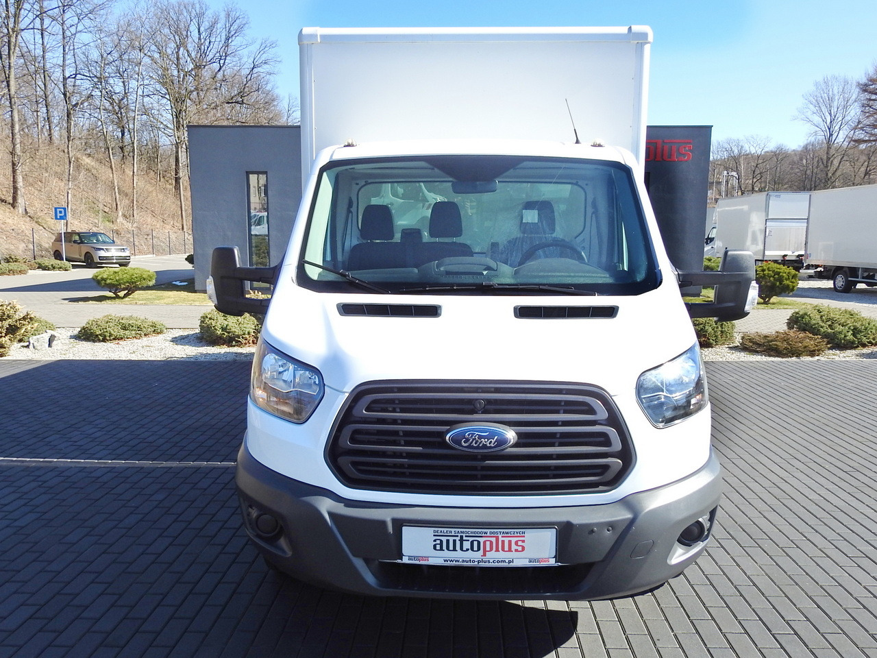 FORD TRANSIT BOX LIFT 8 PALLETS TWIN WHEELS AIR CONDITIONING 130HP - Varebil med skap: bilde 5 FORD TRANSIT BOX LIFT 8 PALLETS TWIN WHEELS AIR CONDITIONING 130HP - Varebil med skap: bilde 5