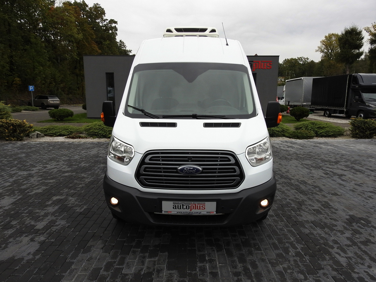 FORD TRANSIT REFRIGERATOR VAN 0*C HEATING FUNCTION POWER SUPPLY 230V CRUISE CONTROL NAVIGATION AIR CONDITIONING LED LIGHTS 130HP - Kjølebil: bilde 5 FORD TRANSIT REFRIGERATOR VAN 0*C HEATING FUNCTION POWER SUPPLY 230V CRUISE CONTROL NAVIGATION AIR CONDITIONING LED LIGHTS 130HP - Kjølebil: bilde 5