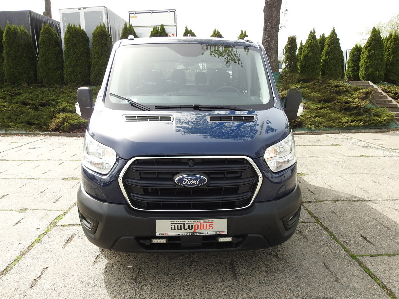 FORD TRANSIT STAKE BODY DOUBLE CABIN DOKA 7 SEATS CRUISE CONTROL AIR CONDITIONING LED LIGHTS 130HP - Varebil med dobbelt førerhus: bilde 5 FORD TRANSIT STAKE BODY DOUBLE CABIN DOKA 7 SEATS CRUISE CONTROL AIR CONDITIONING LED LIGHTS 130HP - Varebil med dobbelt førerhus: bilde 5