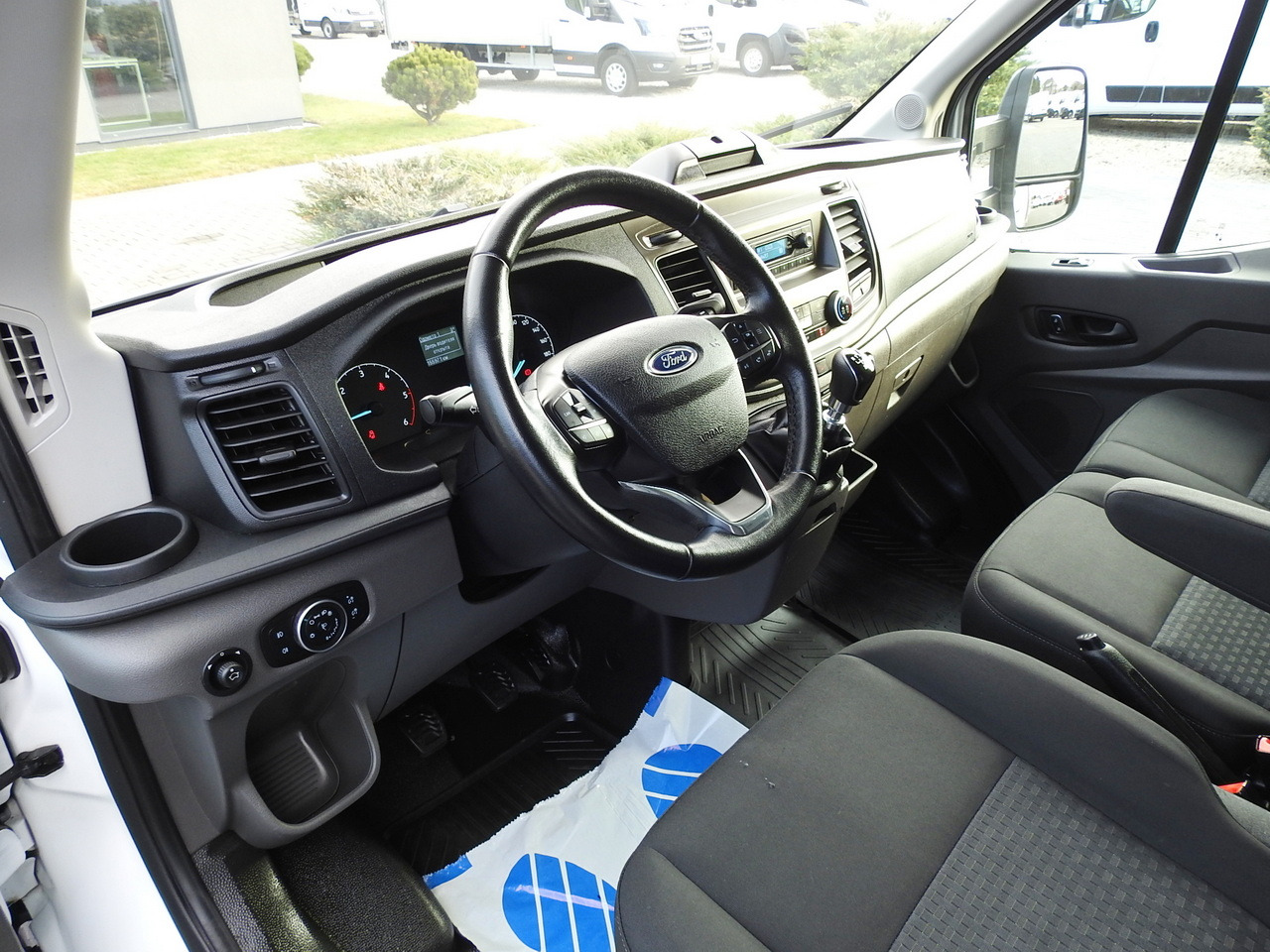 FORD TRANSIT TARPAULIN 10 PALLETS WEBASTO CRUISE CONTROL AIR CONDITIONING LED LIGHTS  160HP - Varebil med kapell: bilde 2 FORD TRANSIT TARPAULIN 10 PALLETS WEBASTO CRUISE CONTROL AIR CONDITIONING LED LIGHTS  160HP - Varebil med kapell: bilde 2