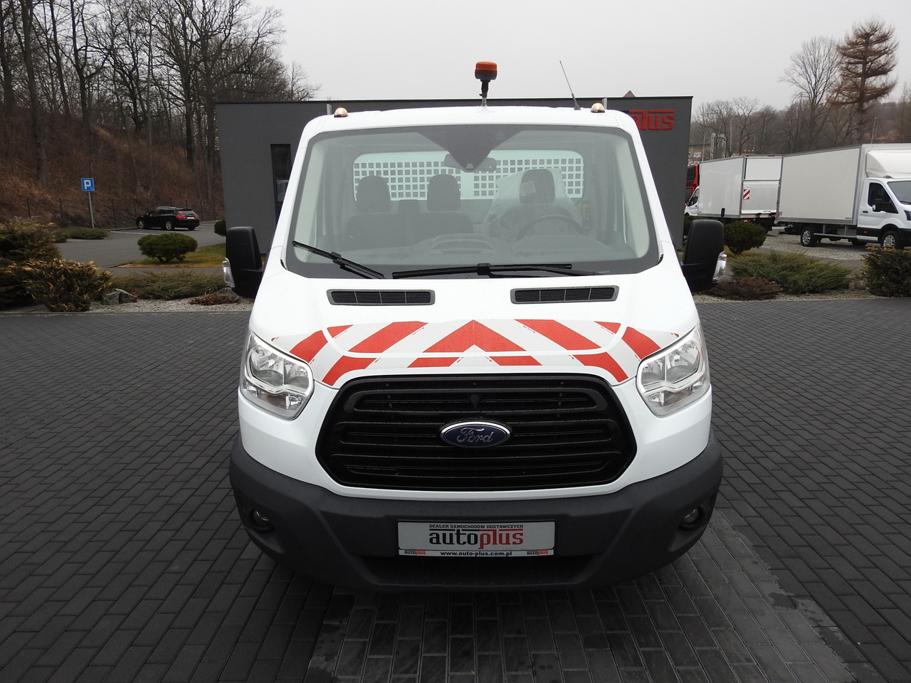 FORD TRANSIT TIPPER CRUISE CONTROL AIR CONDITIONING TWIN WHEELS 170HP - Varebil med tipp: bilde 5 FORD TRANSIT TIPPER CRUISE CONTROL AIR CONDITIONING TWIN WHEELS 170HP - Varebil med tipp: bilde 5