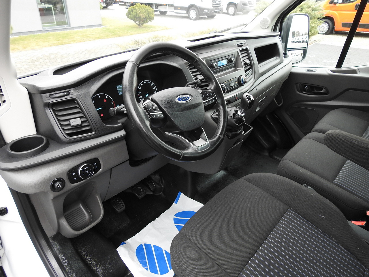 FORD TRANSIT TIPPER LED LIGHTS TWIN WHEELS AIR CONDITIONING 130HP - Varebil med tipp: bilde 2 FORD TRANSIT TIPPER LED LIGHTS TWIN WHEELS AIR CONDITIONING 130HP - Varebil med tipp: bilde 2