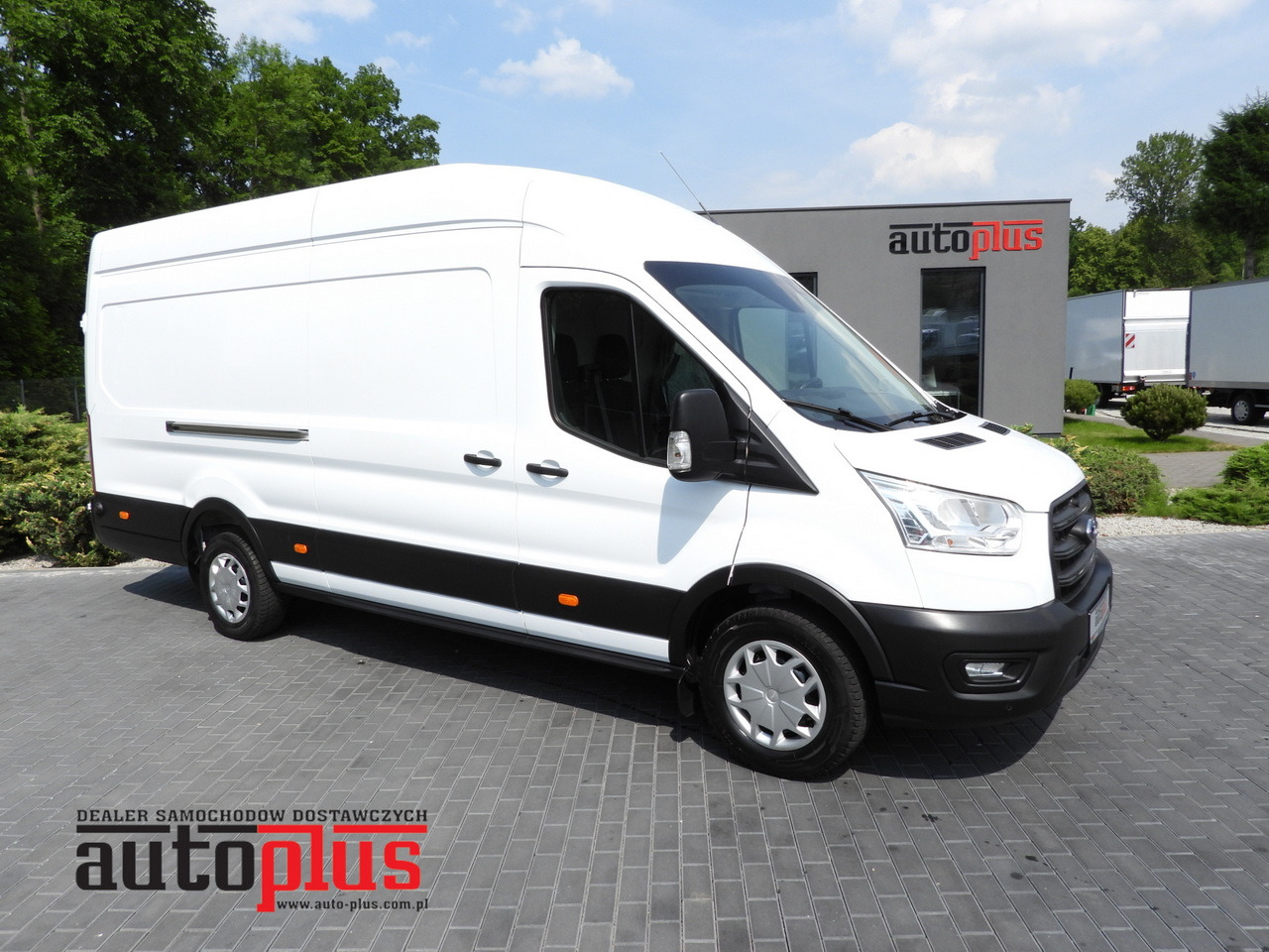 FORD TRANSIT VAN CRUISE CONTROL LED LIGHTS AIR CONDITIONING 130HP - Kassebil: bilde 1 FORD TRANSIT VAN CRUISE CONTROL LED LIGHTS AIR CONDITIONING 130HP - Kassebil: bilde 1
