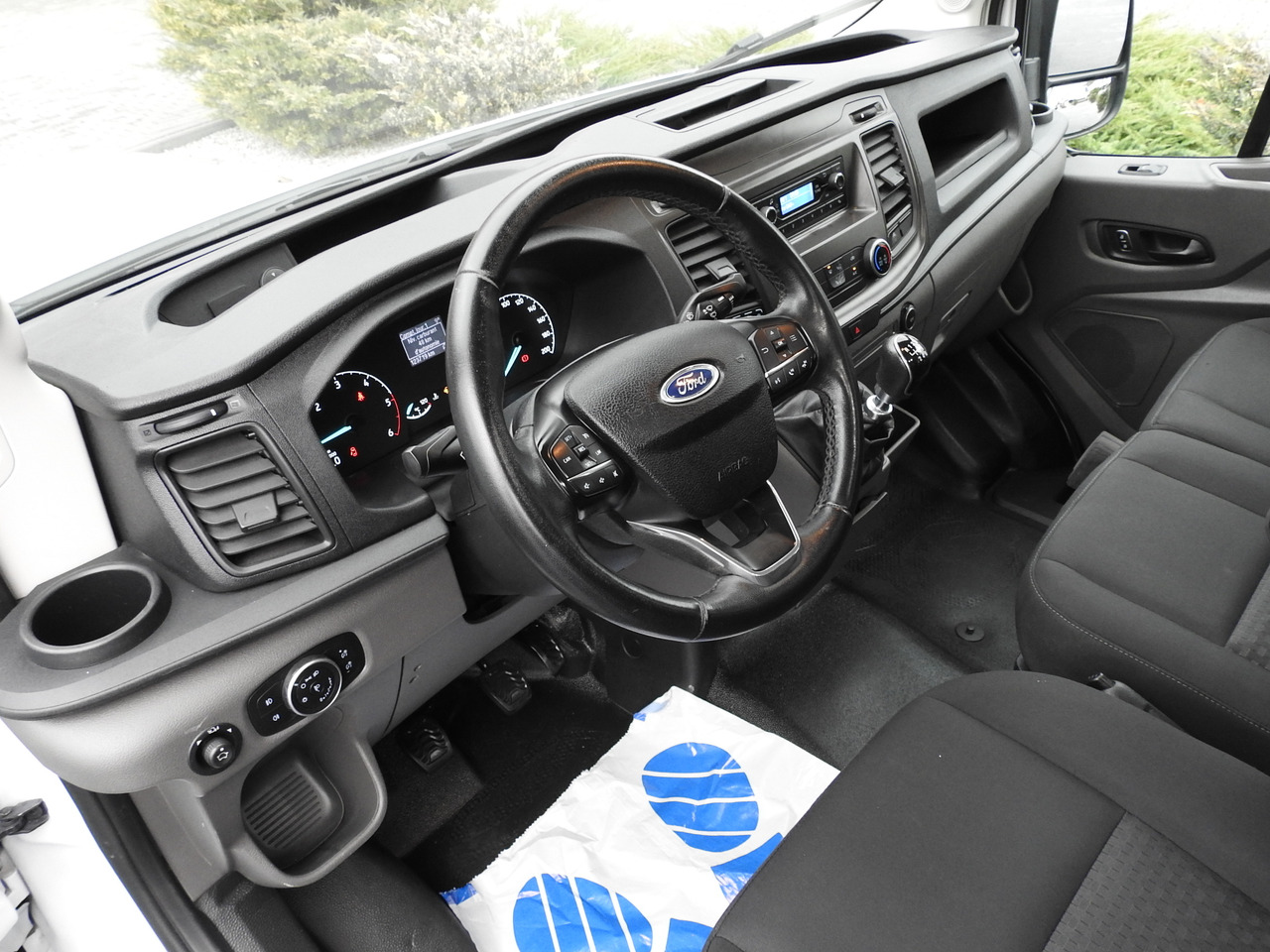 Ford TRANSIT KASTENWAGEN DOPPELKABINE 6 SITZE - Kassebil, Varebil med dobbelt førerhus: bilde 2 Ford TRANSIT KASTENWAGEN DOPPELKABINE 6 SITZE - Kassebil, Varebil med dobbelt førerhus: bilde 2