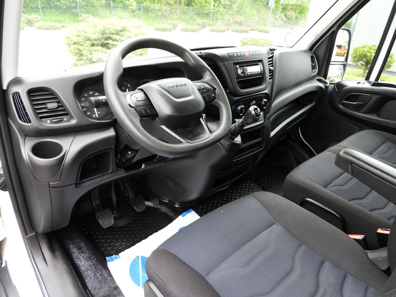 IVECO DAILY 35C14 TIPPER CRUISE CONTROL TWIN WHEELS 140HP - Varebil med tipp: bilde 2 IVECO DAILY 35C14 TIPPER CRUISE CONTROL TWIN WHEELS 140HP - Varebil med tipp: bilde 2