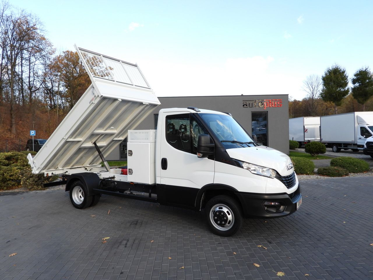 IVECO DAILY 35C16 TIPPER CRUISE CONTROL TWIN WHEELS AIR CONDITIONING 160HP - Varebil med tipp: bilde 1 IVECO DAILY 35C16 TIPPER CRUISE CONTROL TWIN WHEELS AIR CONDITIONING 160HP - Varebil med tipp: bilde 1