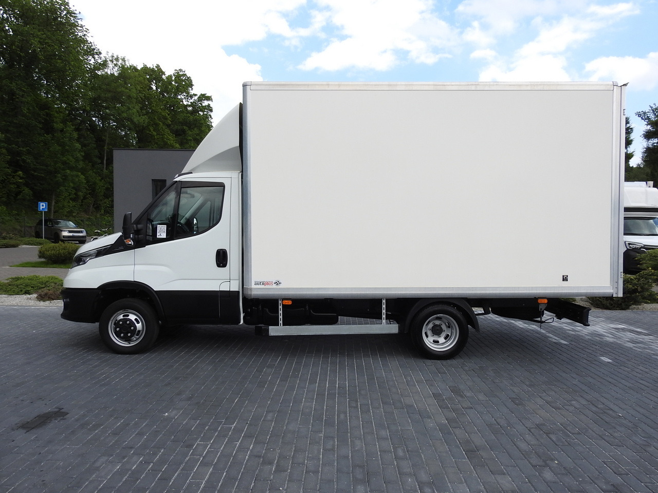 Varebil med skap IVECO DAILY 35S14 8 PALLETS CRUISE CONTROL TWIN WHEELS AIR CONDITIONING 140HP: bilde 8 Varebil med skap IVECO DAILY 35S14 8 PALLETS CRUISE CONTROL TWIN WHEELS AIR CONDITIONING 140HP: bilde 8