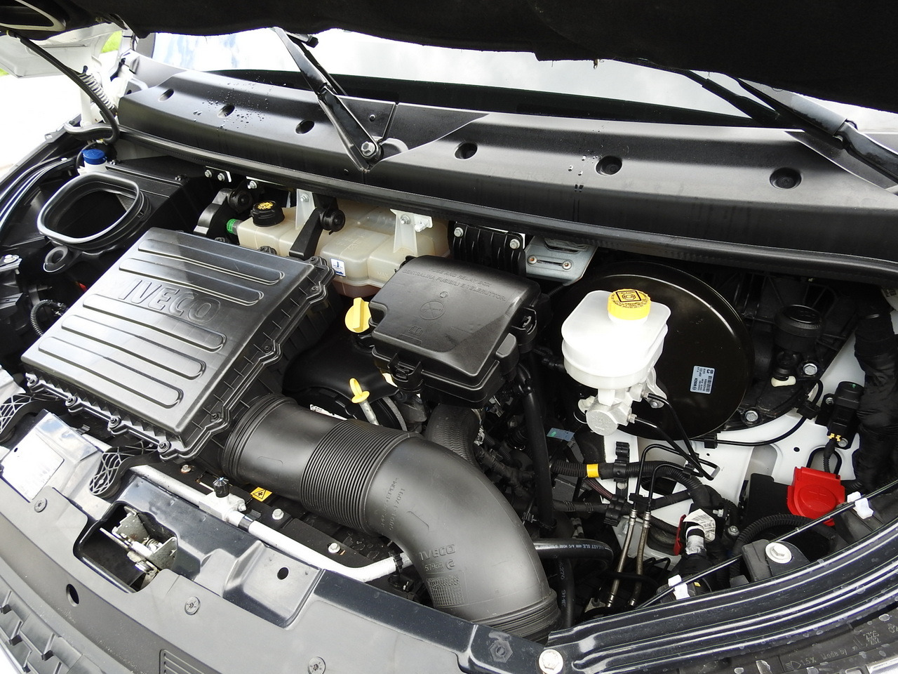 Varebil med skap IVECO DAILY 35S14 8 PALLETS CRUISE CONTROL TWIN WHEELS AIR CONDITIONING 140HP: bilde 20 Varebil med skap IVECO DAILY 35S14 8 PALLETS CRUISE CONTROL TWIN WHEELS AIR CONDITIONING 140HP: bilde 20