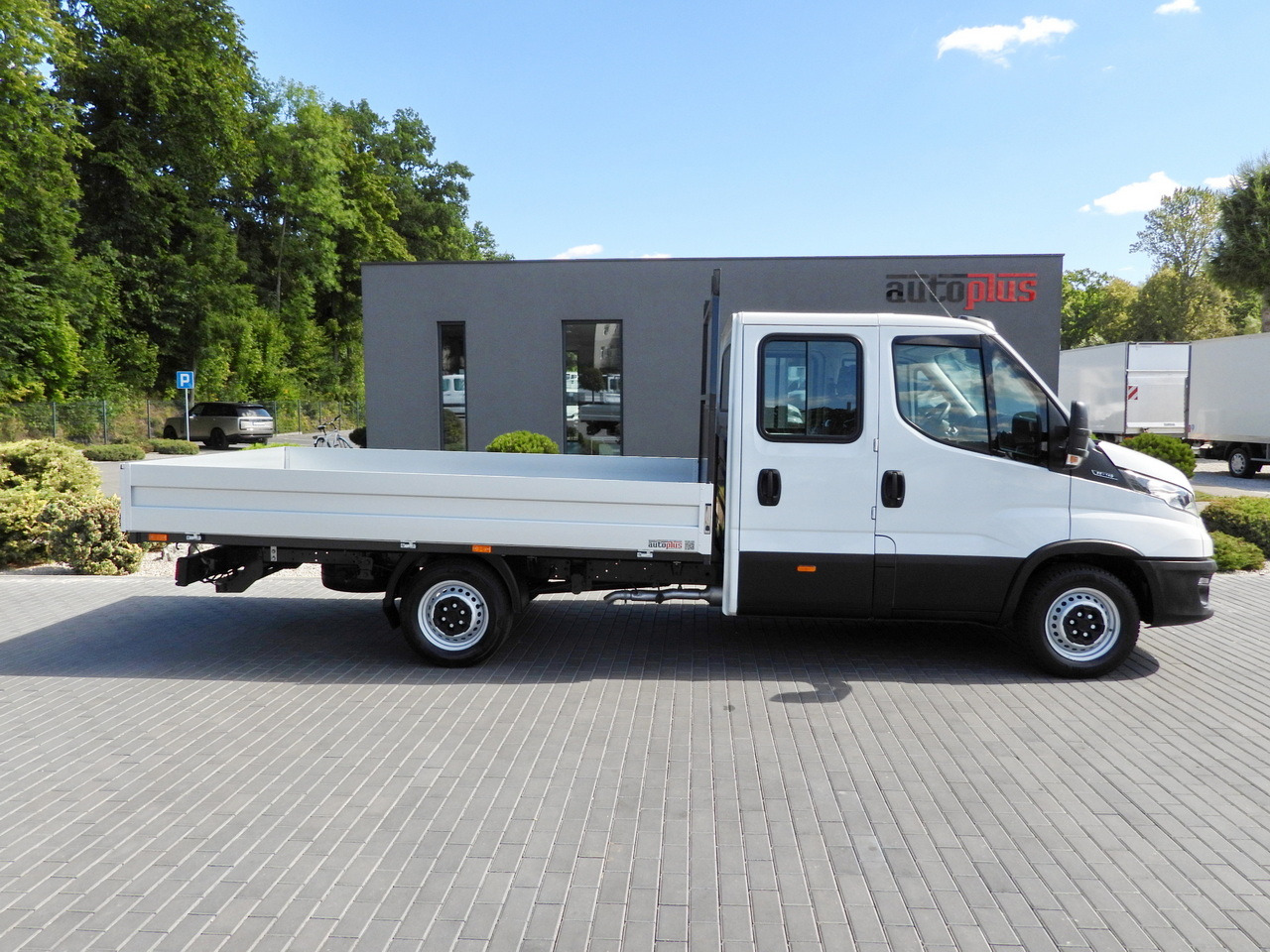 Varebil med dobbelt førerhus IVECO DAILY 35S14 STAKE BODY DOUBLE CABIN DOKA 7 SEATS CRUISE CONTROL AIR CONDITIONING 135HP: bilde 7 Varebil med dobbelt førerhus IVECO DAILY 35S14 STAKE BODY DOUBLE CABIN DOKA 7 SEATS CRUISE CONTROL AIR CONDITIONING 135HP: bilde 7