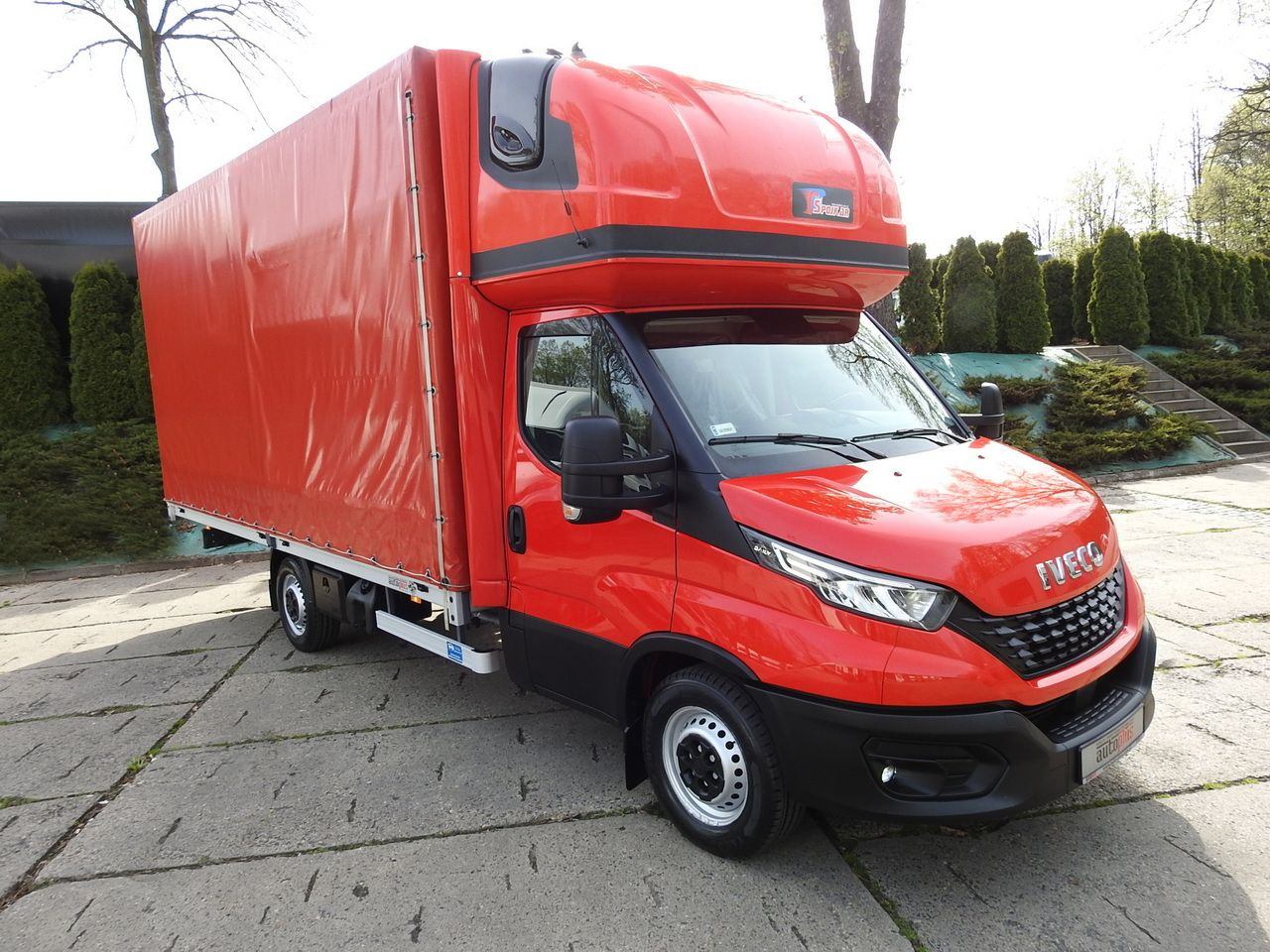 Varebil med kapell IVECO DAILY 35S18 TARPAULIN 10 PALLETS WEBASTO CRUISE CONTROL LED LIGHTS AIR CONDITIONING  180HP: bilde 23