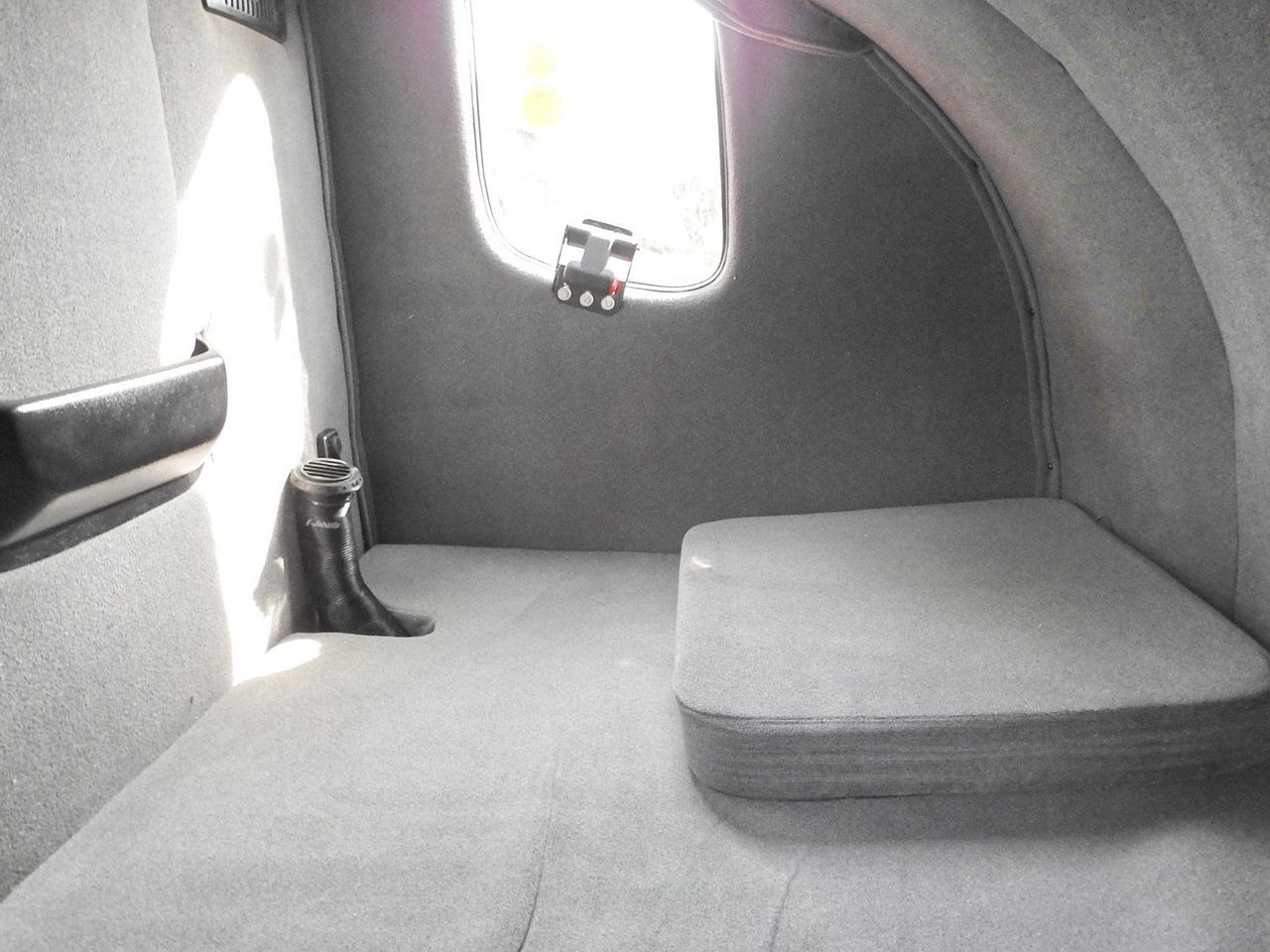 Varebil med kapell IVECO DAILY 35S18 TARPAULIN 10 PALLETS WEBASTO CRUISE CONTROL LED LIGHTS AIR CONDITIONING  180HP: bilde 44