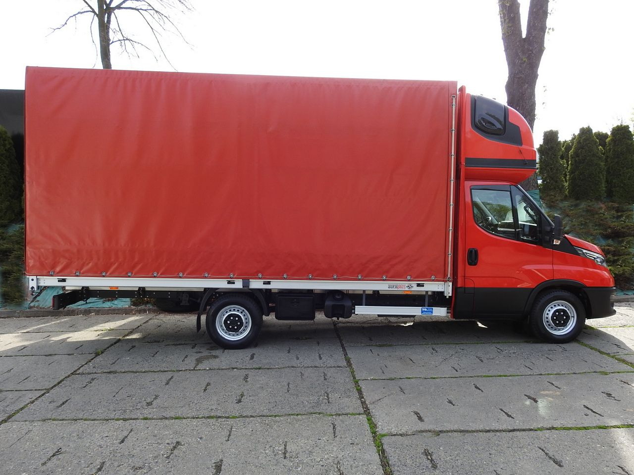 Varebil med kapell IVECO DAILY 35S18 TARPAULIN 10 PALLETS WEBASTO CRUISE CONTROL LED LIGHTS AIR CONDITIONING  180HP: bilde 7