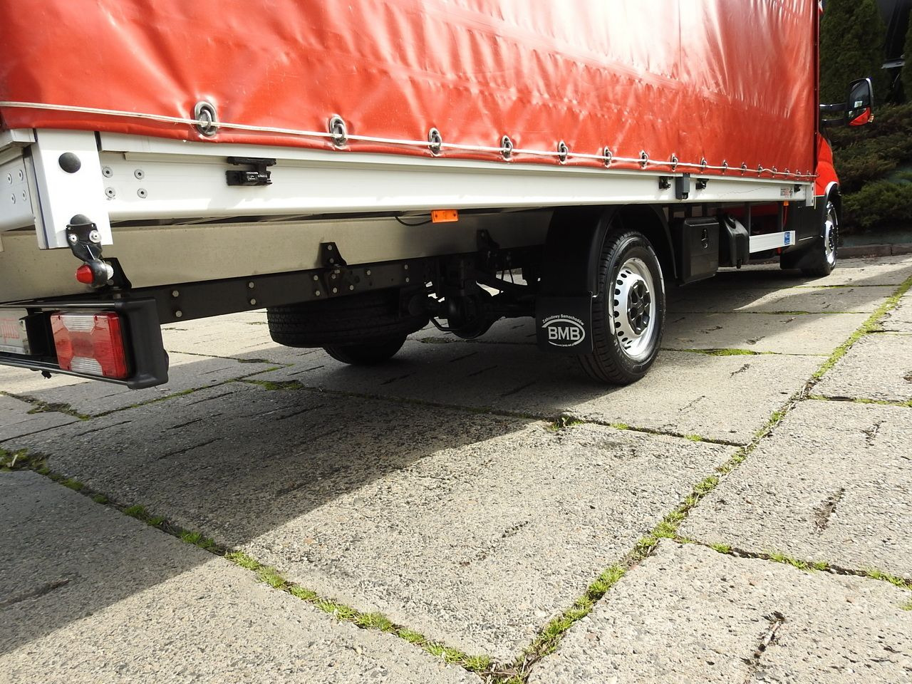 Varebil med kapell IVECO DAILY 35S18 TARPAULIN 10 PALLETS WEBASTO CRUISE CONTROL LED LIGHTS AIR CONDITIONING  180HP: bilde 17