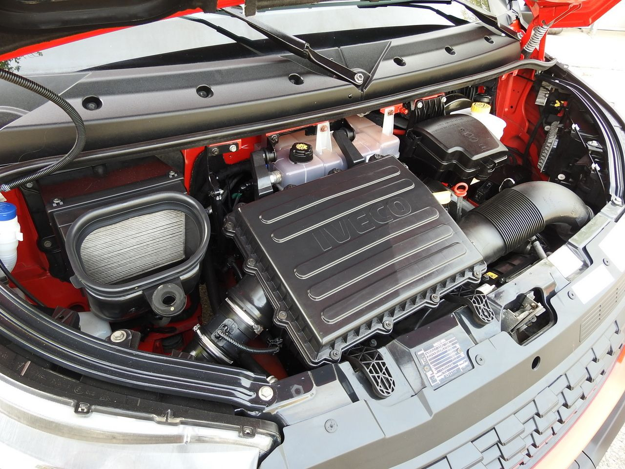 Varebil med kapell IVECO DAILY 35S18 TARPAULIN 10 PALLETS WEBASTO CRUISE CONTROL LED LIGHTS AIR CONDITIONING  180HP: bilde 28