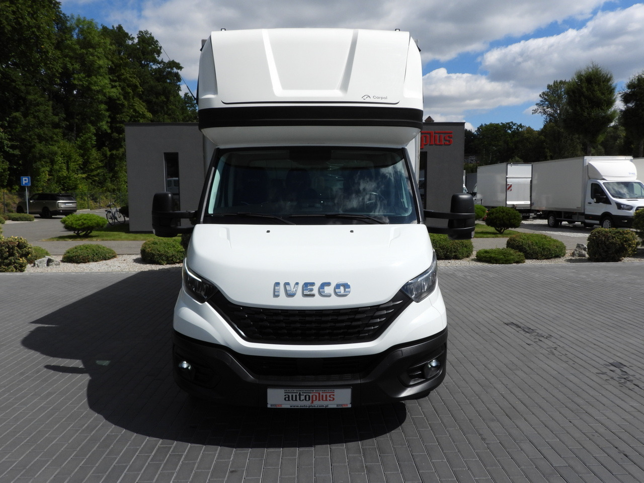IVECO DAILY 35S18 TARPAULIN 10 PALLETS WEBASTO CRUISE CONTROL NAVIGATION LED LIGHTS AIR CONDITIONING 180HP - Varebil med kapell: bilde 5 IVECO DAILY 35S18 TARPAULIN 10 PALLETS WEBASTO CRUISE CONTROL NAVIGATION LED LIGHTS AIR CONDITIONING 180HP - Varebil med kapell: bilde 5