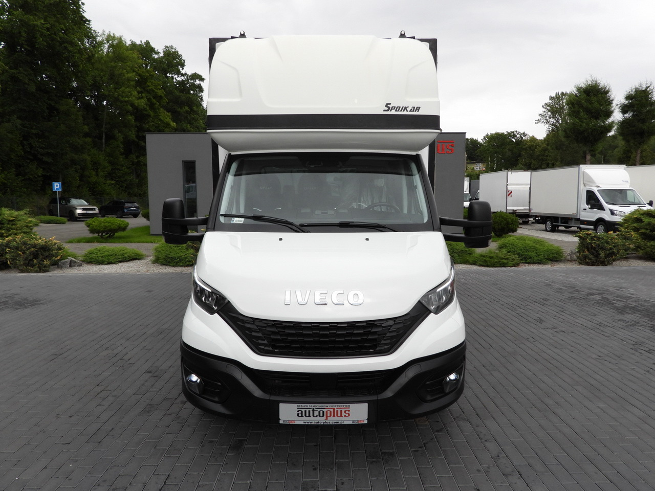 IVECO DAILY 35S18 TARPAULIN 10 PALLETS WEBASTO CRUISE CONTROL NAVIGATION LED LIGHTS AIR CONDITIONING 180HP - Varebil med kapell: bilde 5 IVECO DAILY 35S18 TARPAULIN 10 PALLETS WEBASTO CRUISE CONTROL NAVIGATION LED LIGHTS AIR CONDITIONING 180HP - Varebil med kapell: bilde 5
