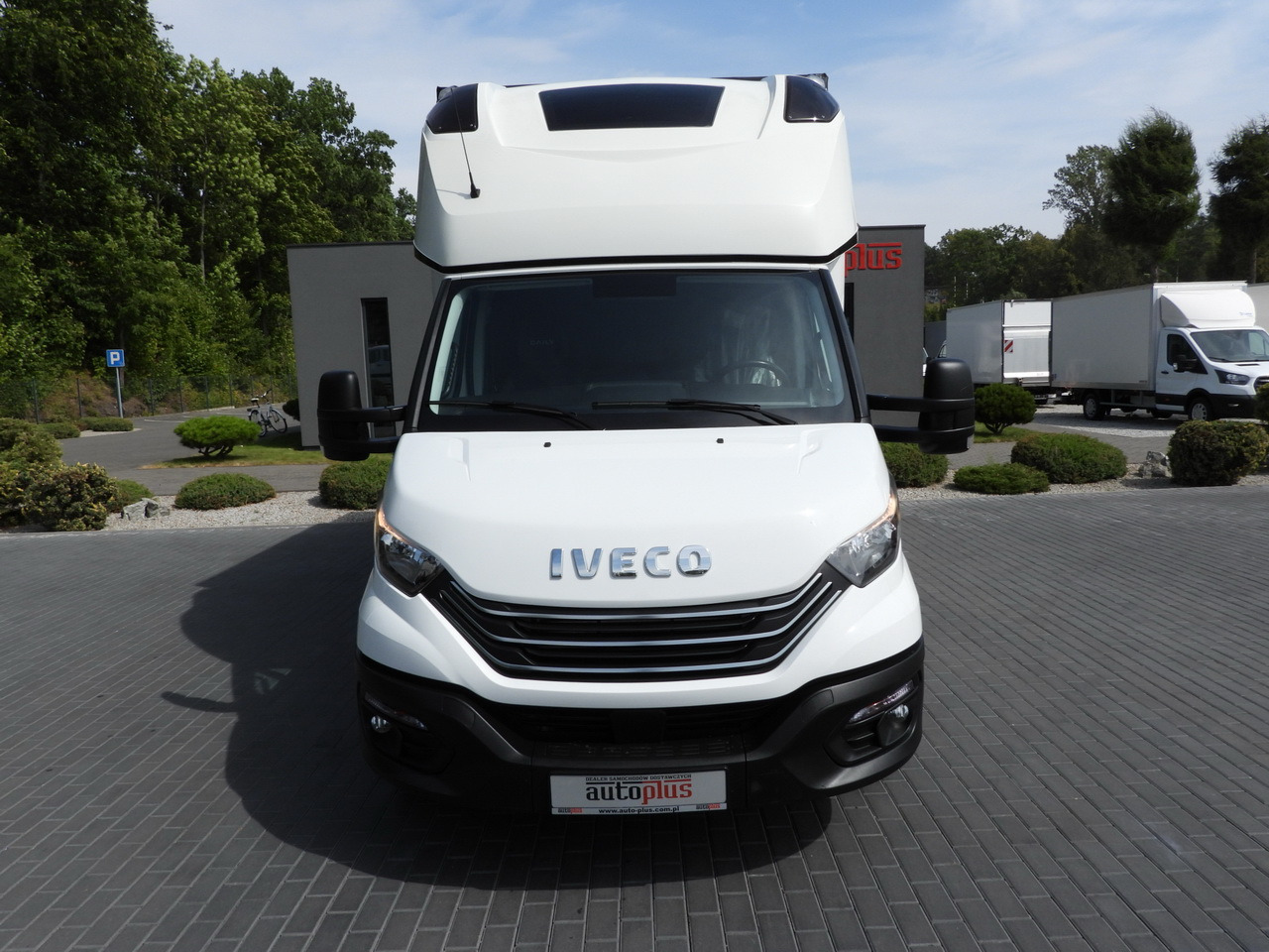 IVECO DAILY 35S18 TARPAULIN LIFT 8 PALLETS CRUISE CONTROL AIR CONDITIONING 180HP - Varebil med kapell: bilde 5 IVECO DAILY 35S18 TARPAULIN LIFT 8 PALLETS CRUISE CONTROL AIR CONDITIONING 180HP - Varebil med kapell: bilde 5