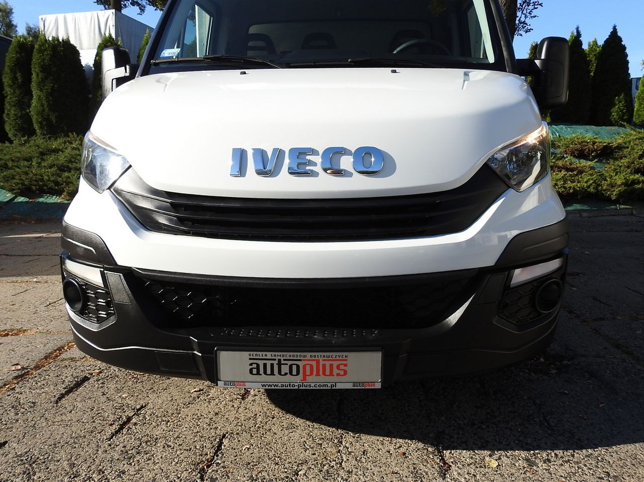 IVECO DAILY 35S18 TARPAULIN LIFT 8 PALLETS CRUISE CONTROL AIR CONDITIONING 180HP - Varebil med kapell: bilde 5 IVECO DAILY 35S18 TARPAULIN LIFT 8 PALLETS CRUISE CONTROL AIR CONDITIONING 180HP - Varebil med kapell: bilde 5