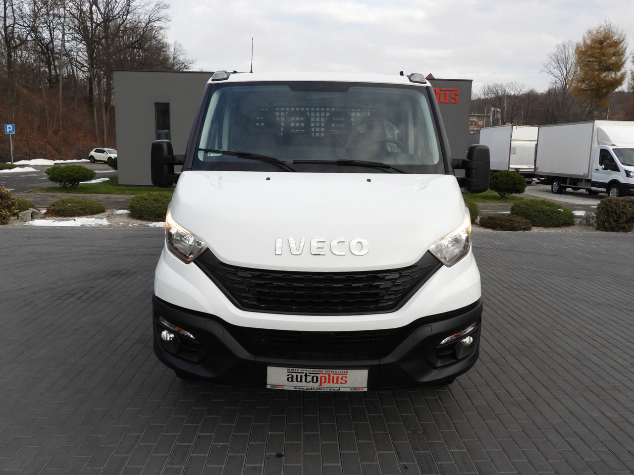 IVECO DAILY 50C16 THREE-WAY TIPPER DOUBLE CABIN DOKA 6 SEATS CRUISE CONTROL PNEUMATICS TWIN WHEELS AIR CONDITIONING 160HP - Varebil med tipp: bilde 5 IVECO DAILY 50C16 THREE-WAY TIPPER DOUBLE CABIN DOKA 6 SEATS CRUISE CONTROL PNEUMATICS TWIN WHEELS AIR CONDITIONING 160HP - Varebil med tipp: bilde 5