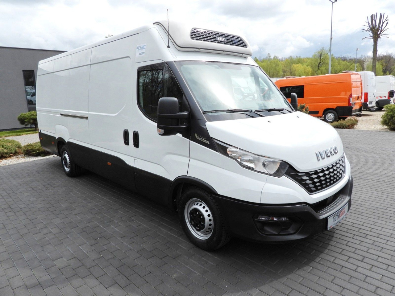 Iveco DAILY 35S14 KÜHLKASTENWAGEN -5*C STROMVERSORGUNG - Kjølebil: bilde 4 Iveco DAILY 35S14 KÜHLKASTENWAGEN -5*C STROMVERSORGUNG - Kjølebil: bilde 4