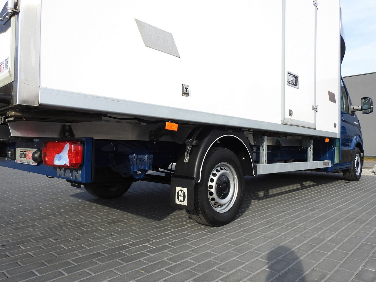 Kjølebil MAN TGE 3.180 REGRIGERATOR BOX -5*C 8 PALLETS HEATING FUNCTION CRUISE CONTROL PNEUMATICS AIR CONDITIONING 180HP: bilde 17 Kjølebil MAN TGE 3.180 REGRIGERATOR BOX -5*C 8 PALLETS HEATING FUNCTION CRUISE CONTROL PNEUMATICS AIR CONDITIONING 180HP: bilde 17