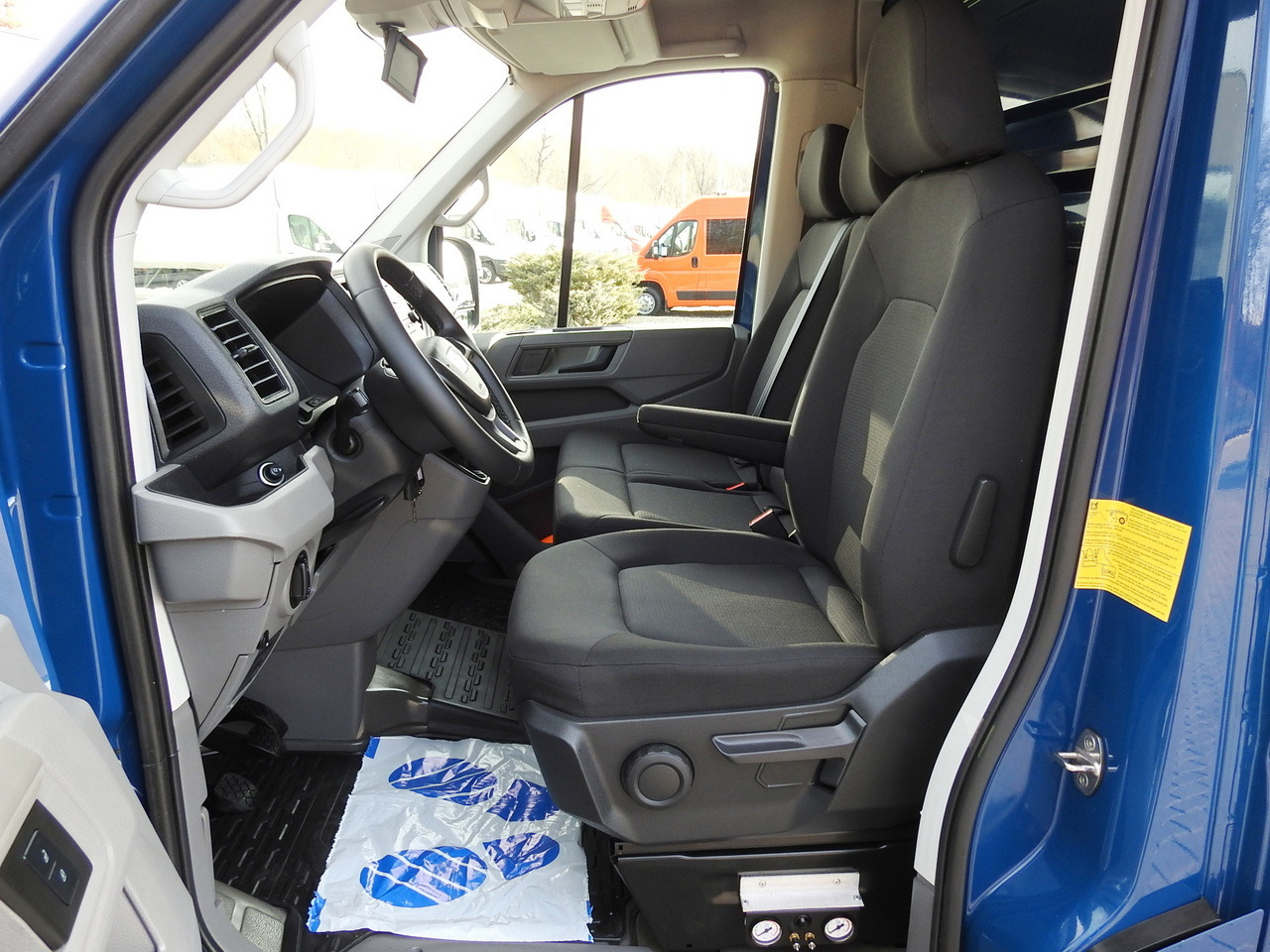 Kjølebil MAN TGE 3.180 REGRIGERATOR BOX -5*C 8 PALLETS HEATING FUNCTION CRUISE CONTROL PNEUMATICS AIR CONDITIONING 180HP: bilde 26 Kjølebil MAN TGE 3.180 REGRIGERATOR BOX -5*C 8 PALLETS HEATING FUNCTION CRUISE CONTROL PNEUMATICS AIR CONDITIONING 180HP: bilde 26