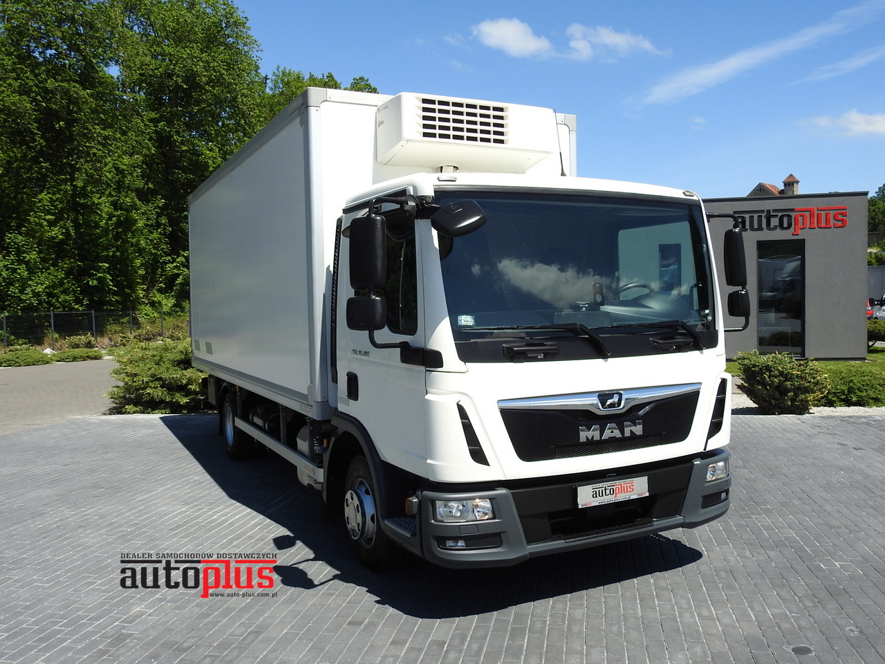 MAN TGL 10.180 REGRIGERATOR BOX -20*C 11 PALLETS POWER SUPPLY 230V AIR CONDITIONING PNEUMATICS TWIN WHEELS 180HP - Lastebil med kjøl: bilde 1 MAN TGL 10.180 REGRIGERATOR BOX -20*C 11 PALLETS POWER SUPPLY 230V AIR CONDITIONING PNEUMATICS TWIN WHEELS 180HP - Lastebil med kjøl: bilde 1