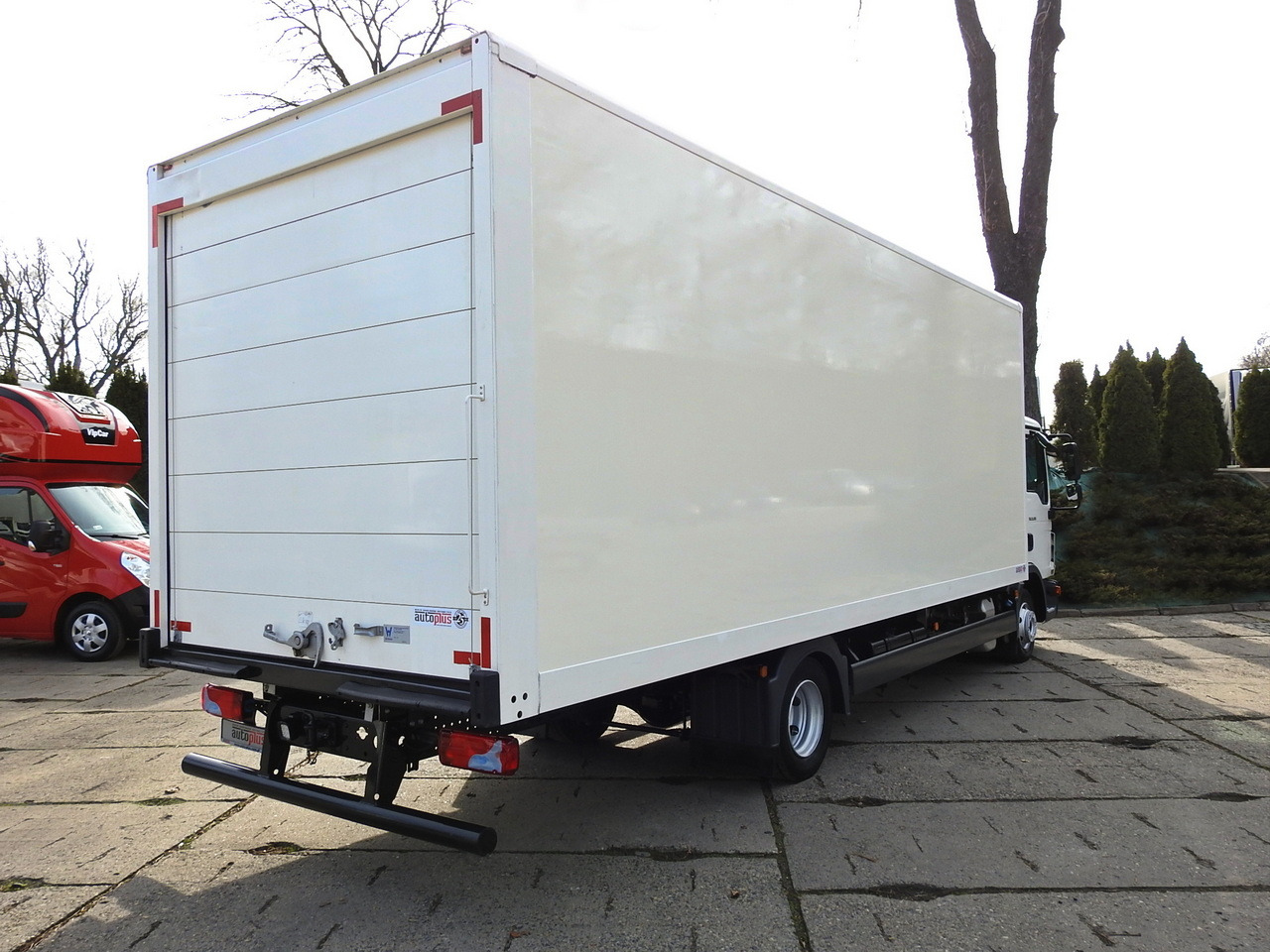 MAN TGL 8.18 BOX 16 PALLETS CRUISE CONTROL TWIN WHEELS 180HP - Skapbil: bilde 3 MAN TGL 8.18 BOX 16 PALLETS CRUISE CONTROL TWIN WHEELS 180HP - Skapbil: bilde 3
