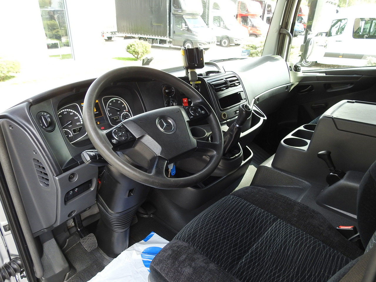 MERCEDES ATEGO 1221 TARPAULIN LIFT 16 PALLETS WEBASTO AIR CONDITIONING PNEUMATICS TWIN WHEELS 230HP - Varebil med kapell: bilde 2 MERCEDES ATEGO 1221 TARPAULIN LIFT 16 PALLETS WEBASTO AIR CONDITIONING PNEUMATICS TWIN WHEELS 230HP - Varebil med kapell: bilde 2