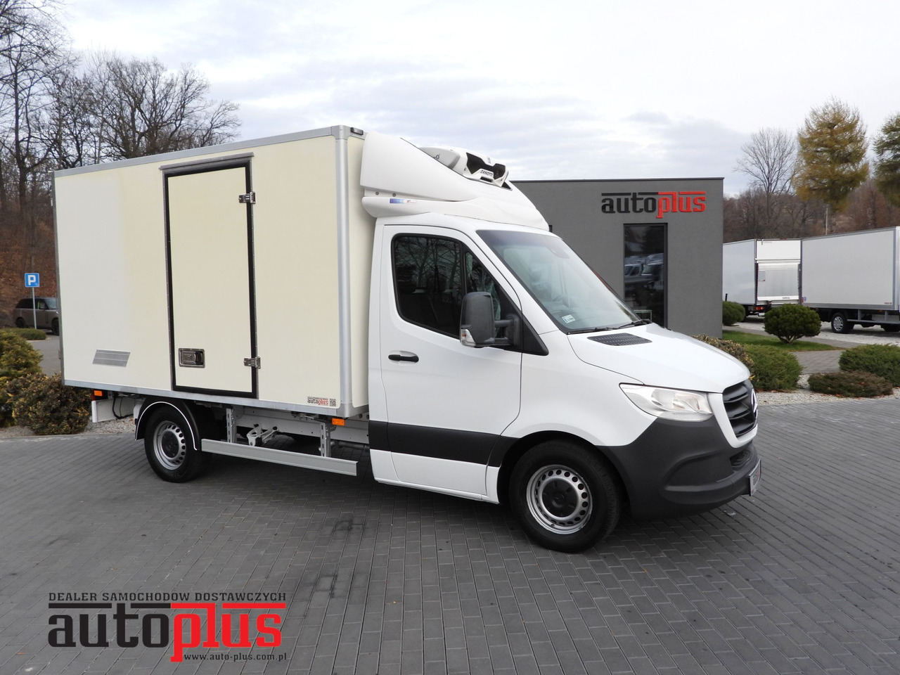 MERCEDES SPRINTER 314 REGRIGERATOR BOX -1*C CRUISE CONTROL NAVIGATION AIR CONDITIONING 140HP - Kjølebil: bilde 1 MERCEDES SPRINTER 314 REGRIGERATOR BOX -1*C CRUISE CONTROL NAVIGATION AIR CONDITIONING 140HP - Kjølebil: bilde 1