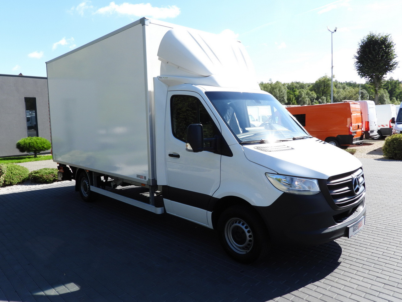 MERCEDES SPRINTER 315 BOX LIFT 8 PALLETS AIR CONDITIONING  150HP - Varebil med skap: bilde 4 MERCEDES SPRINTER 315 BOX LIFT 8 PALLETS AIR CONDITIONING  150HP - Varebil med skap: bilde 4