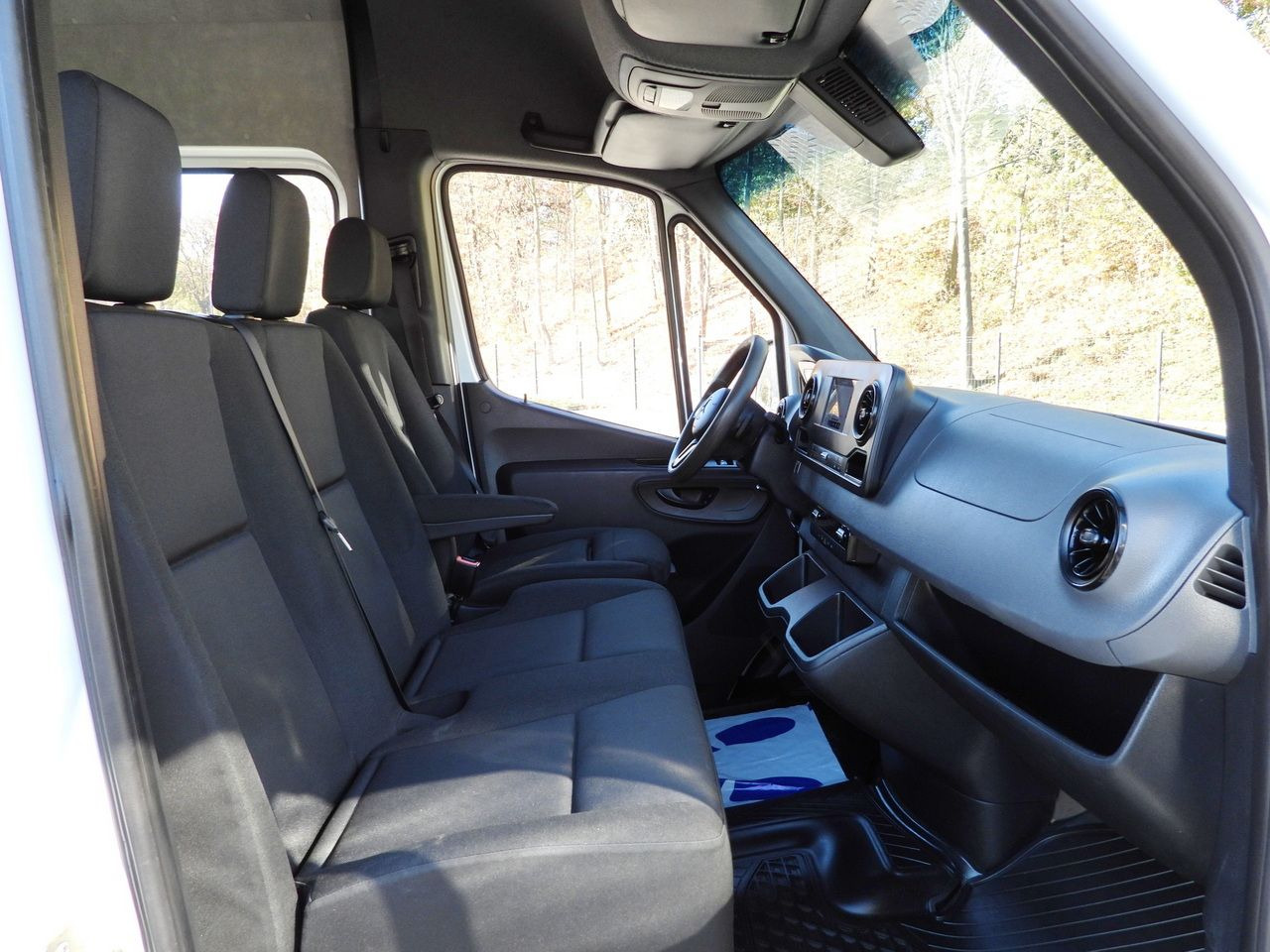 MERCEDES SPRINTER 316 BOX DELIVERY VAN 7 SEATS CRUISE CONTROL AUTOMATIC TRANSMISSION AIR CONDITIONING 160HP - Kassebil: bilde 2 MERCEDES SPRINTER 316 BOX DELIVERY VAN 7 SEATS CRUISE CONTROL AUTOMATIC TRANSMISSION AIR CONDITIONING 160HP - Kassebil: bilde 2