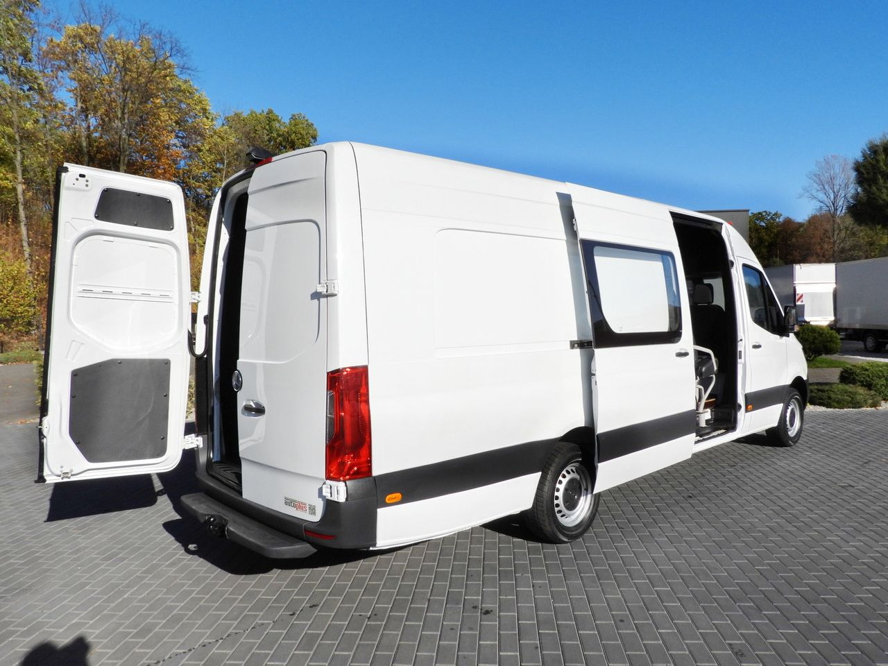 MERCEDES SPRINTER 316 BOX DELIVERY VAN 7 SEATS CRUISE CONTROL AUTOMATIC TRANSMISSION AIR CONDITIONING 160HP - Kassebil: bilde 4 MERCEDES SPRINTER 316 BOX DELIVERY VAN 7 SEATS CRUISE CONTROL AUTOMATIC TRANSMISSION AIR CONDITIONING 160HP - Kassebil: bilde 4