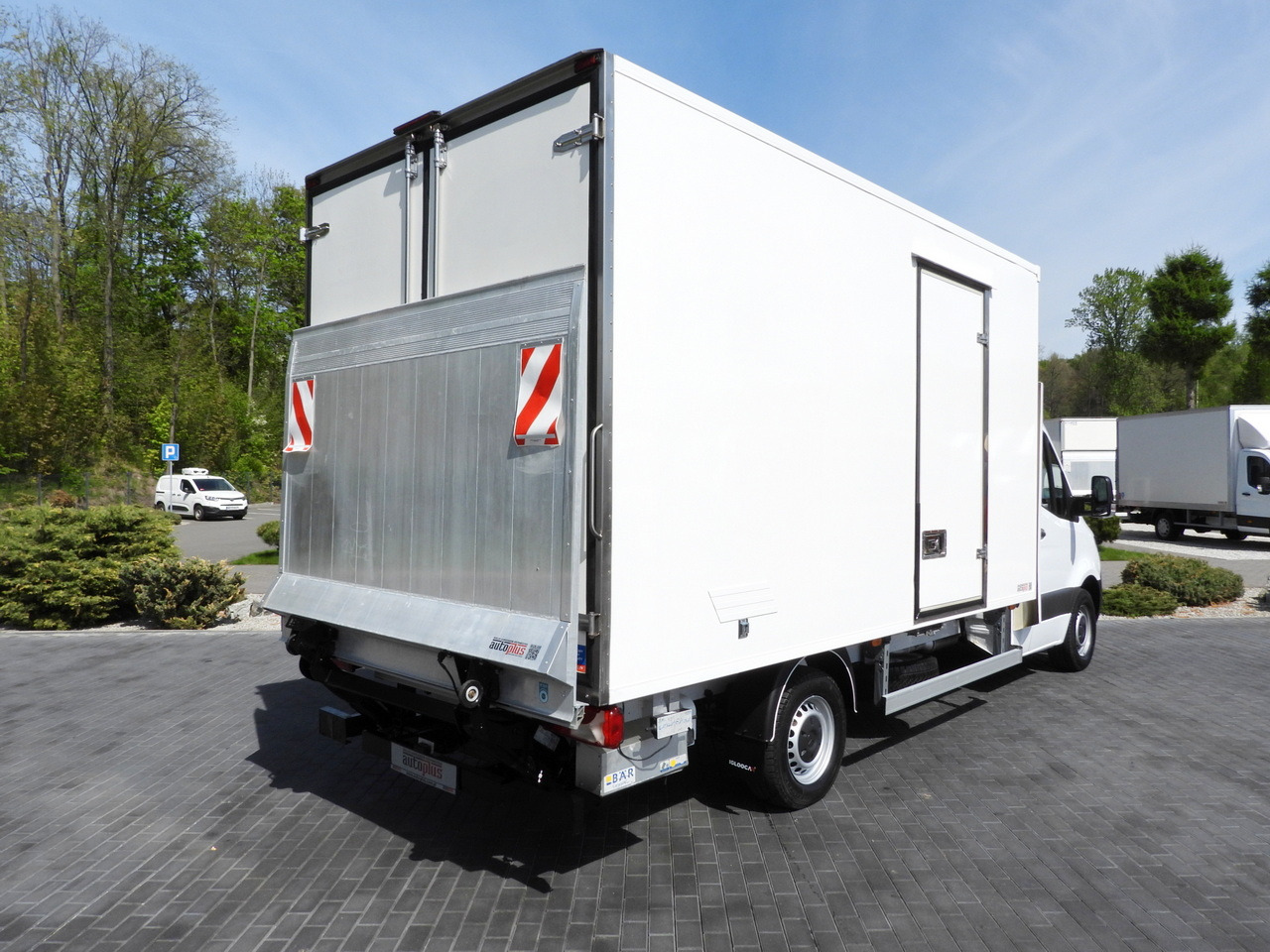 MERCEDES SPRINTER 316 REGRIGERATOR BOX 0*C LIFT 8 PALLETS CRUISE CONTROL PNEUMATICS AIR CONDITIONING  160HP - Kjølebil: bilde 3 MERCEDES SPRINTER 316 REGRIGERATOR BOX 0*C LIFT 8 PALLETS CRUISE CONTROL PNEUMATICS AIR CONDITIONING  160HP - Kjølebil: bilde 3