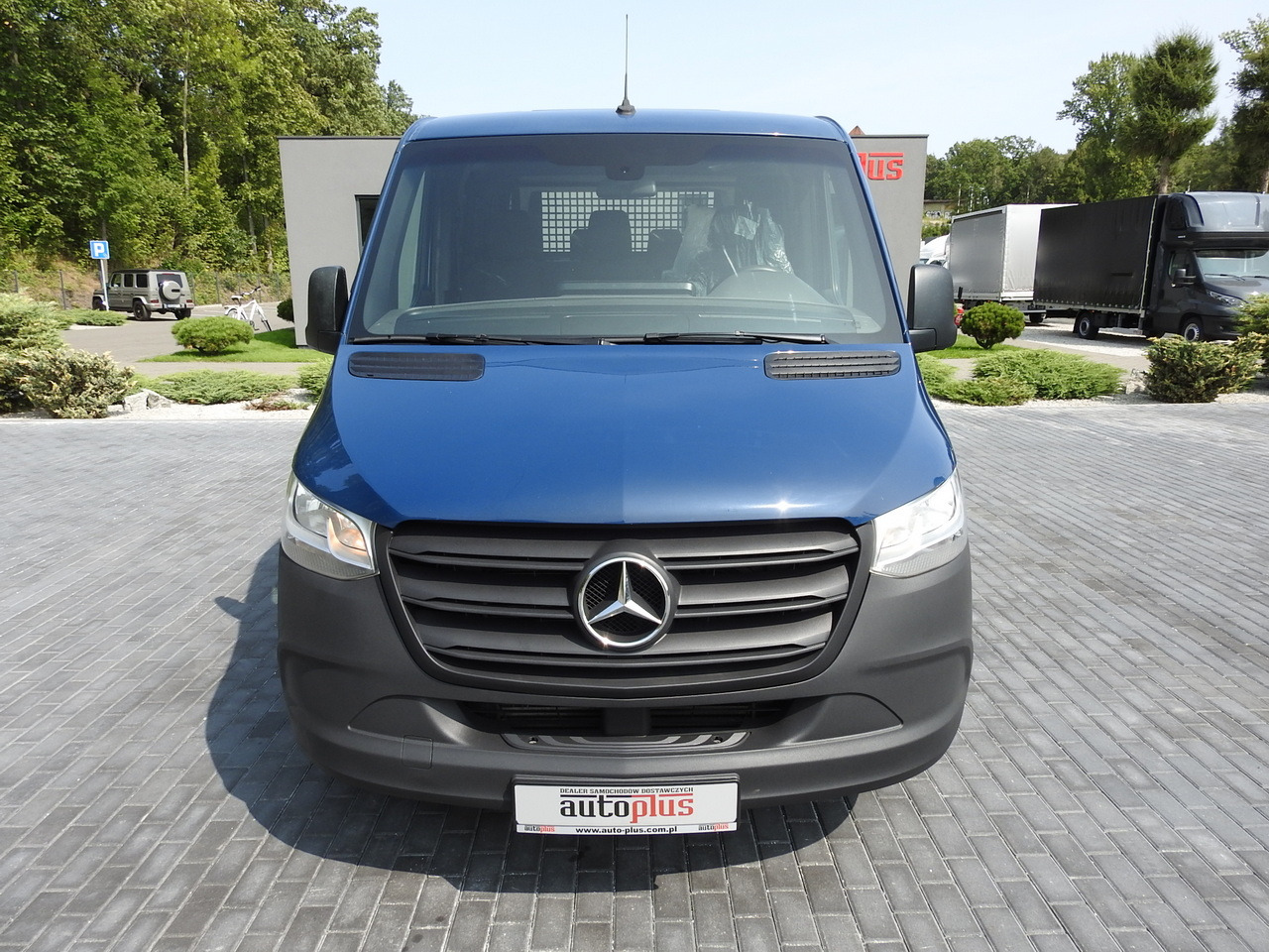 MERCEDES SPRINTER 316 STAKE BODY DOUBLE CABIN DOKA 7 SEATS AIR CONDITIONING 160HP - Varebil med dobbelt førerhus: bilde 5 MERCEDES SPRINTER 316 STAKE BODY DOUBLE CABIN DOKA 7 SEATS AIR CONDITIONING 160HP - Varebil med dobbelt førerhus: bilde 5