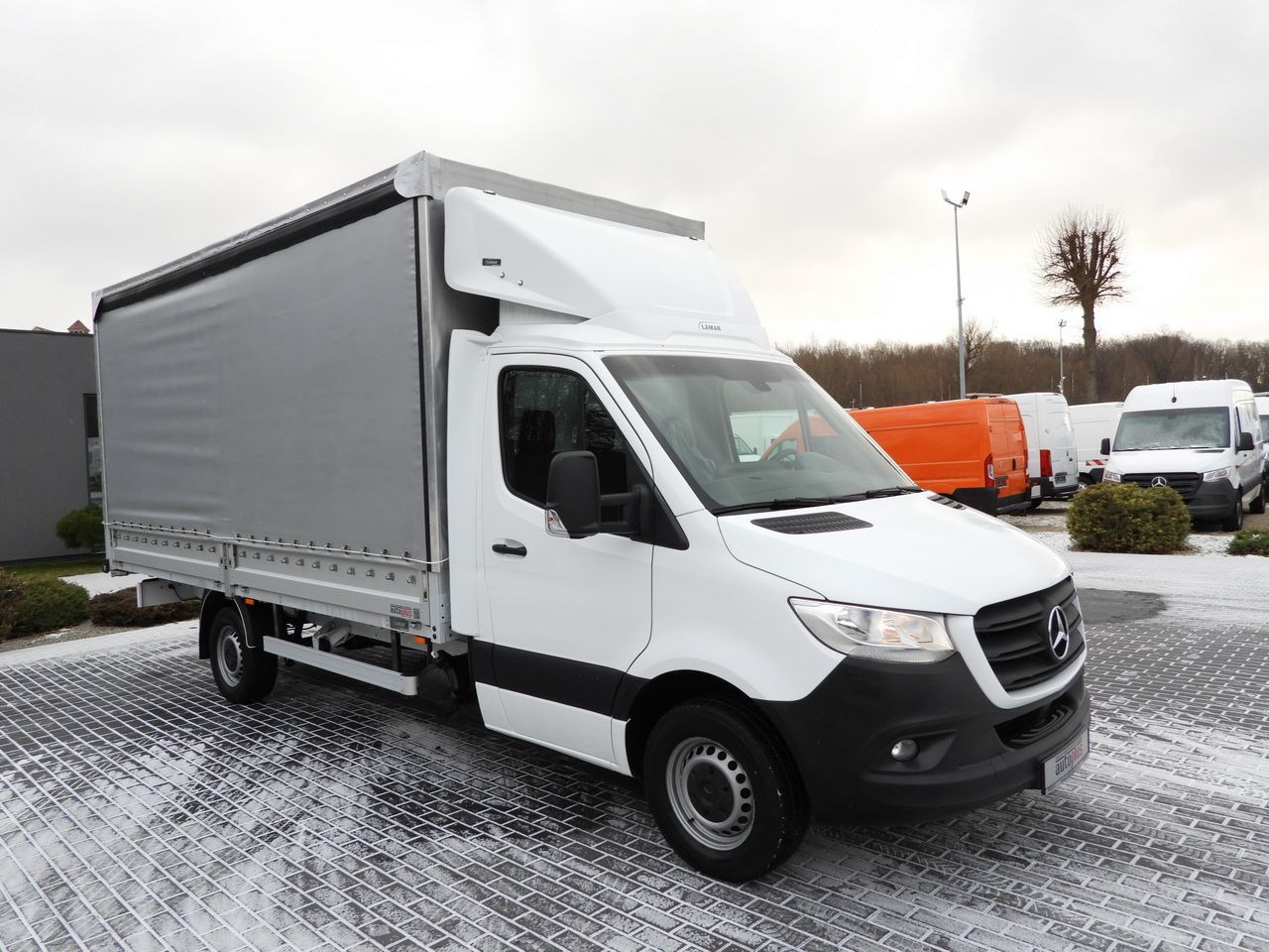 MERCEDES SPRINTER 316 TARPAULIN 10 PALLETS CRUISE CONTROL AIR CONDITIONING 160HP - Varebil med kapell: bilde 4 MERCEDES SPRINTER 316 TARPAULIN 10 PALLETS CRUISE CONTROL AIR CONDITIONING 160HP - Varebil med kapell: bilde 4