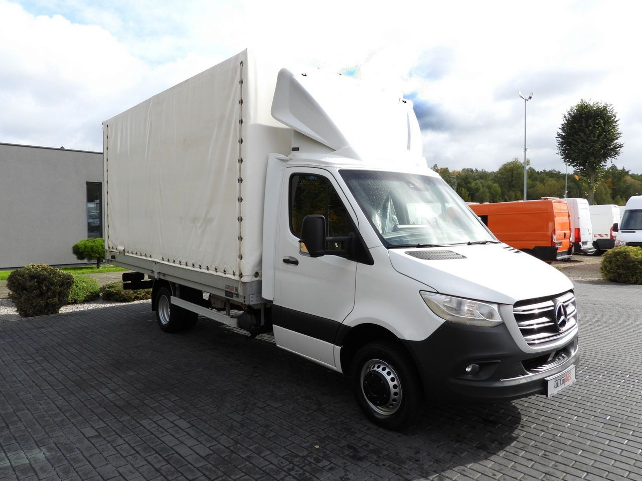 MERCEDES SPRINTER 316 TARPAULIN 10 PALLETS TWIN WHEELS AIR CONDITIONING 165HP - Varebil med kapell: bilde 4 MERCEDES SPRINTER 316 TARPAULIN 10 PALLETS TWIN WHEELS AIR CONDITIONING 165HP - Varebil med kapell: bilde 4