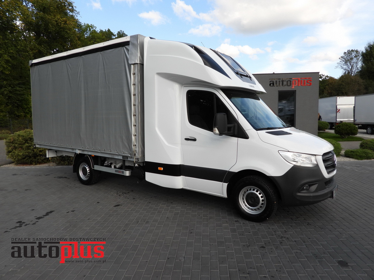 MERCEDES SPRINTER 316 TARPAULIN 8 PALLETS WEBASTO CRUISE CONTROL AIR CONDITIONING 160HP - Varebil med kapell: bilde 1 MERCEDES SPRINTER 316 TARPAULIN 8 PALLETS WEBASTO CRUISE CONTROL AIR CONDITIONING 160HP - Varebil med kapell: bilde 1