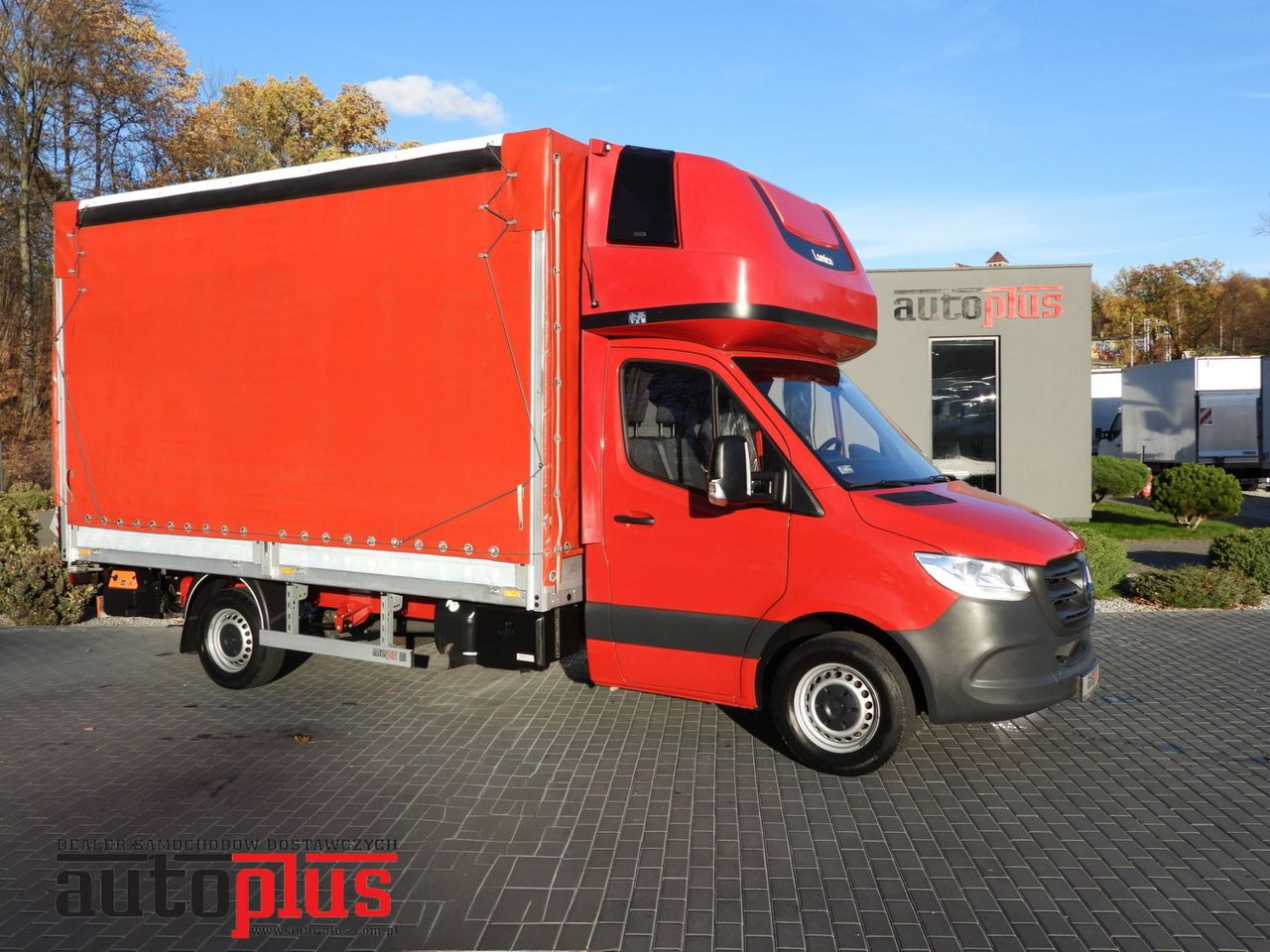 MERCEDES SPRINTER 316 TARPAULIN LIFT 8 PALLETS WEBASTO CRUISE CONTROL AIR CONDITIONING 160HP - Varebil med kapell: bilde 1 MERCEDES SPRINTER 316 TARPAULIN LIFT 8 PALLETS WEBASTO CRUISE CONTROL AIR CONDITIONING 160HP - Varebil med kapell: bilde 1