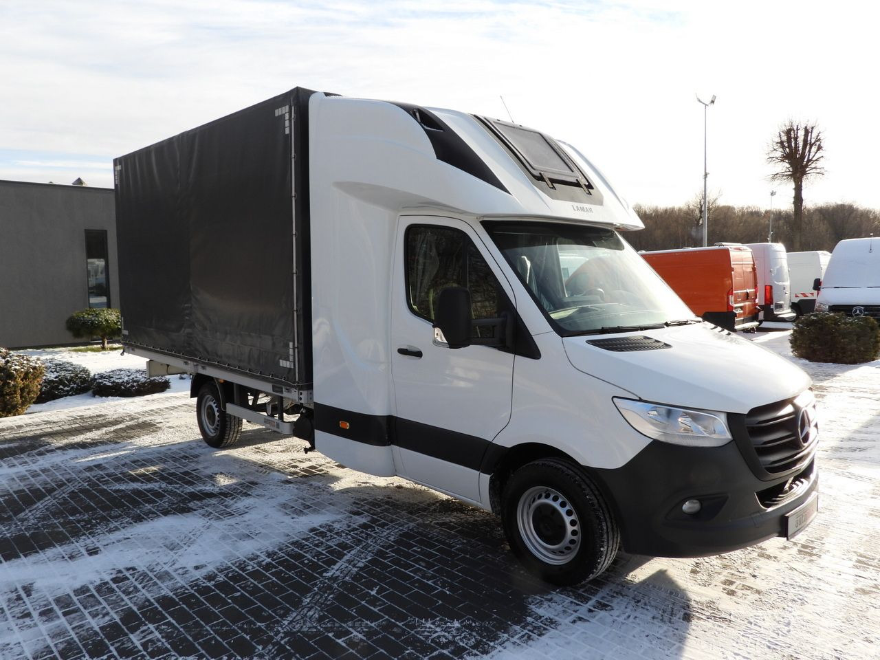 MERCEDES SPRINTER 317 TARPAULIN 8 PALLETS WEBASTO CRUISE CONTROL LED LIGHTS AIR CONDITIONING 170HP - Varebil med kapell: bilde 4 MERCEDES SPRINTER 317 TARPAULIN 8 PALLETS WEBASTO CRUISE CONTROL LED LIGHTS AIR CONDITIONING 170HP - Varebil med kapell: bilde 4