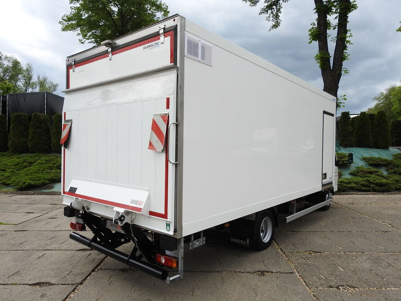 MITSUBISHI CANTER FUSO 7C15 REGRIGERATOR BOX -4*C LIFT POWER SUPPLY 230V AIR CONDITIONING AUTOMATIC TRANSMISSION 150HP - Lastebil med kjøl: bilde 3 MITSUBISHI CANTER FUSO 7C15 REGRIGERATOR BOX -4*C LIFT POWER SUPPLY 230V AIR CONDITIONING AUTOMATIC TRANSMISSION 150HP - Lastebil med kjøl: bilde 3
