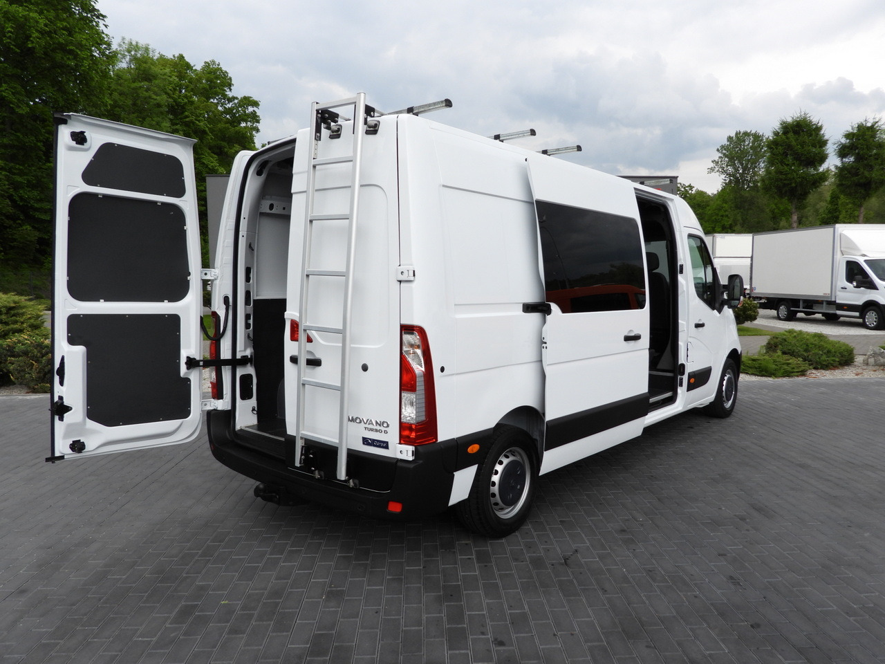 OPEL MOVANO BOX DELIVERY VAN 7 SEATS CRUISE CONTROL LED LIGHTS AIR CONDITIONING 135HP - Kassebil: bilde 3 OPEL MOVANO BOX DELIVERY VAN 7 SEATS CRUISE CONTROL LED LIGHTS AIR CONDITIONING 135HP - Kassebil: bilde 3