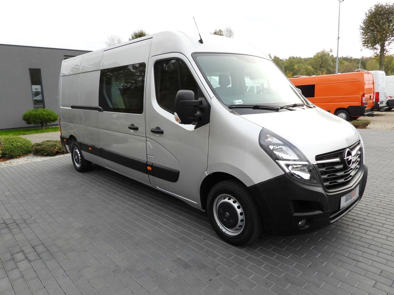 OPEL MOVANO BOX DELIVERY VAN 7 SEATS CRUISE CONTROL LED LIGHTS AIR CONDITIONING 180HP - Kassebil: bilde 4 OPEL MOVANO BOX DELIVERY VAN 7 SEATS CRUISE CONTROL LED LIGHTS AIR CONDITIONING 180HP - Kassebil: bilde 4