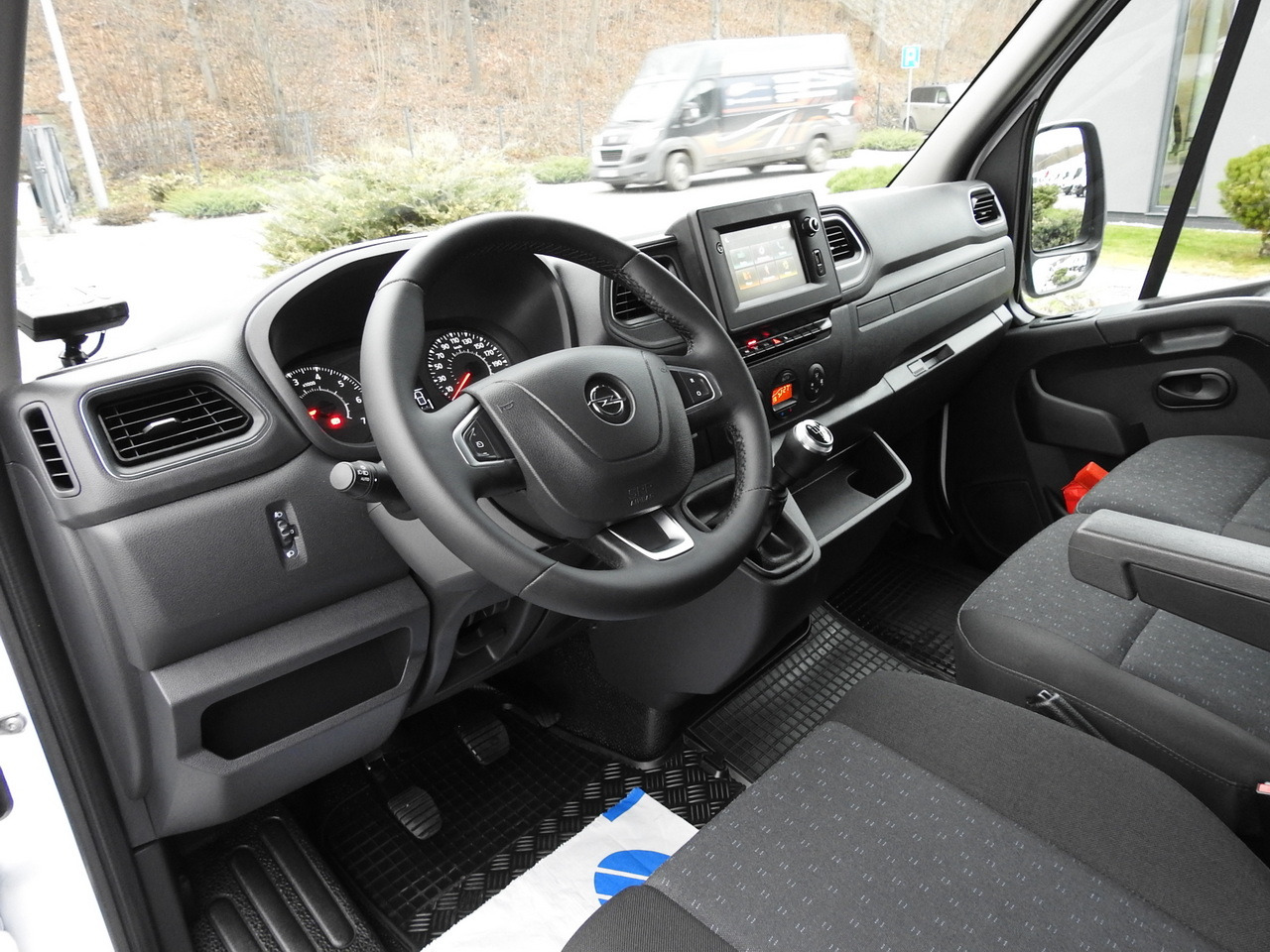 OPEL MOVANO REFRIGERATOR VAN 0*C CRUISE CONTROL NAVIGATION AIR CONDITIONING LED LIGHTS 150HP - Kjølebil: bilde 2 OPEL MOVANO REFRIGERATOR VAN 0*C CRUISE CONTROL NAVIGATION AIR CONDITIONING LED LIGHTS 150HP - Kjølebil: bilde 2