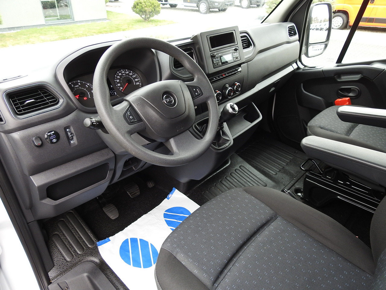 OPEL MOVANO TARPAULIN 8 PALLETS WEBASTO CRUISE CONTROL LED LIGHTS PNEUMATICS AIR CONDITIONING 165HP - Varebil med kapell: bilde 2 OPEL MOVANO TARPAULIN 8 PALLETS WEBASTO CRUISE CONTROL LED LIGHTS PNEUMATICS AIR CONDITIONING 165HP - Varebil med kapell: bilde 2