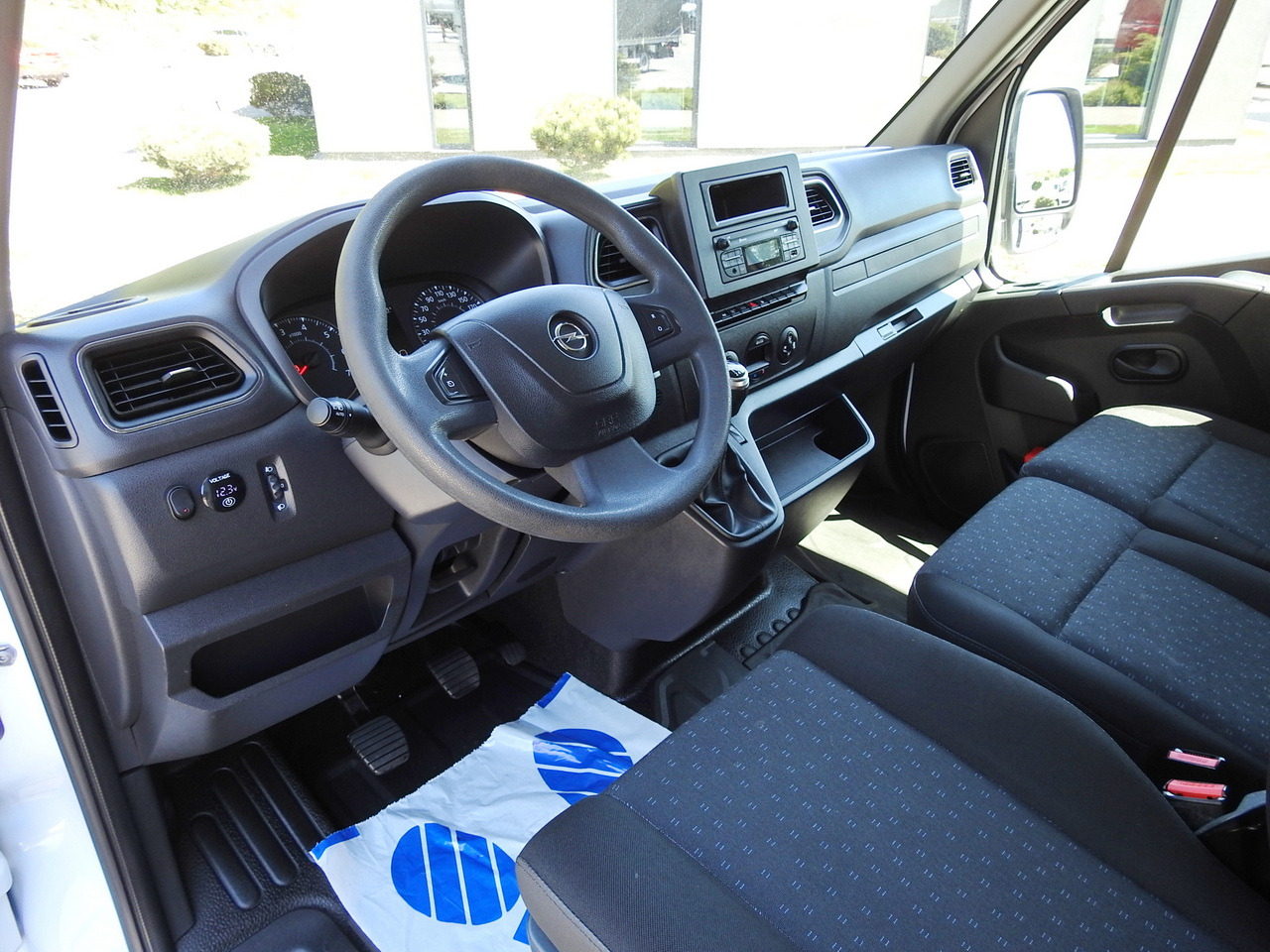 OPEL MOVANO TARPAULIN LIFT 9 PALLETS WEBASTO CRUISE CONTROL LED LIGHTS PNEUMATICS AIR CONDITIONING 160HP - Varebil med kapell: bilde 2 OPEL MOVANO TARPAULIN LIFT 9 PALLETS WEBASTO CRUISE CONTROL LED LIGHTS PNEUMATICS AIR CONDITIONING 160HP - Varebil med kapell: bilde 2