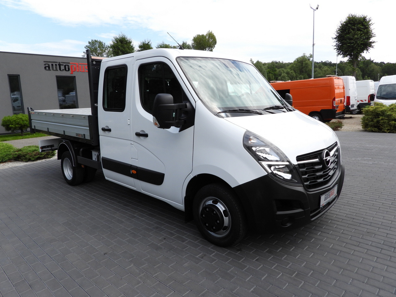 OPEL MOVANO TIPPER DOUBLE CABIN DOKA 7 SEATS LED LIGHTS TWIN WHEELS AIR CONDITIONING 145HP - Varebil med tipp: bilde 4 OPEL MOVANO TIPPER DOUBLE CABIN DOKA 7 SEATS LED LIGHTS TWIN WHEELS AIR CONDITIONING 145HP - Varebil med tipp: bilde 4