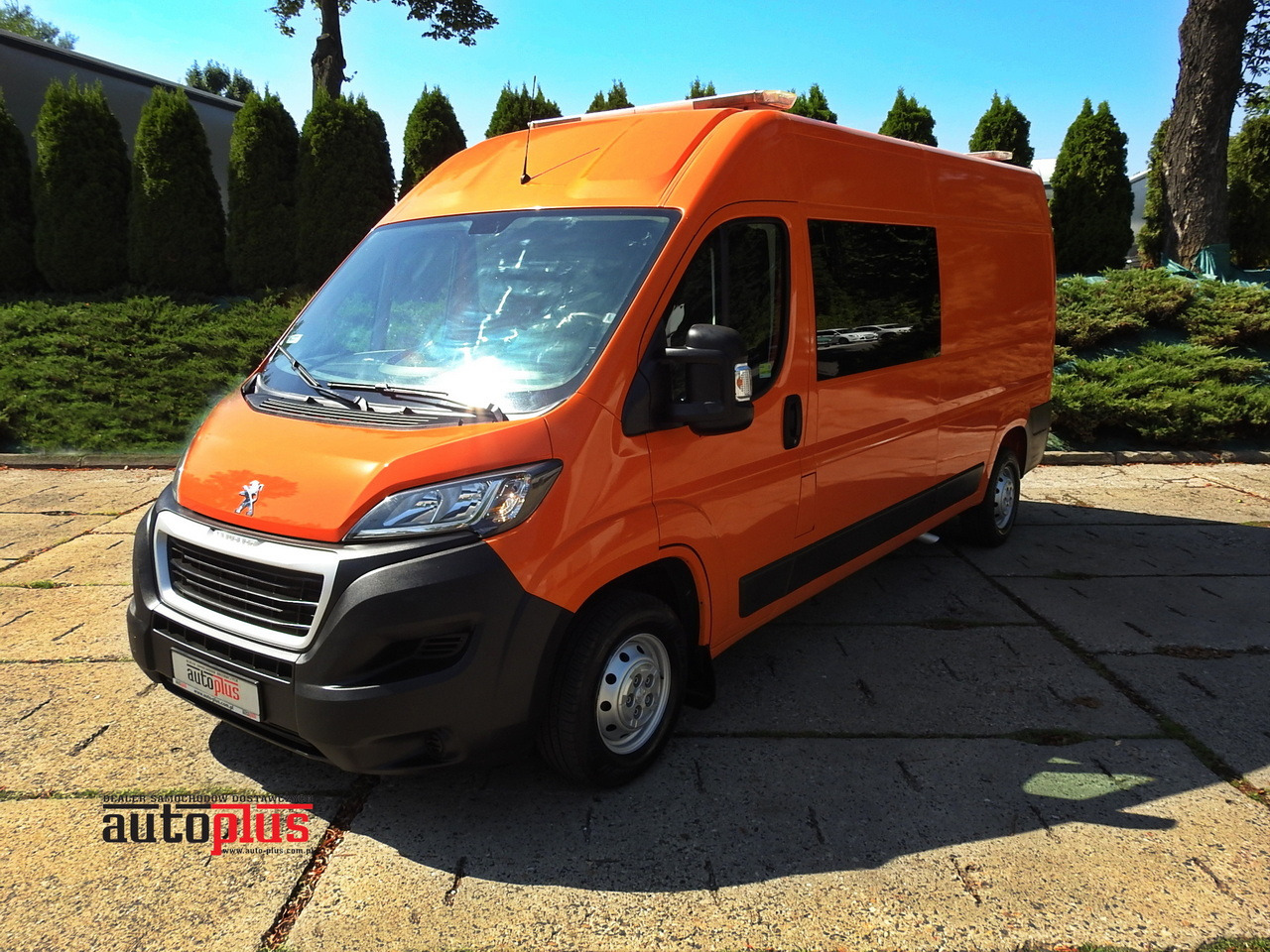 PEUGEOT BOXER BOX DELIVERY VAN 7 SEATS AIR CONDITIONING  120HP - Kassebil: bilde 1 PEUGEOT BOXER BOX DELIVERY VAN 7 SEATS AIR CONDITIONING  120HP - Kassebil: bilde 1